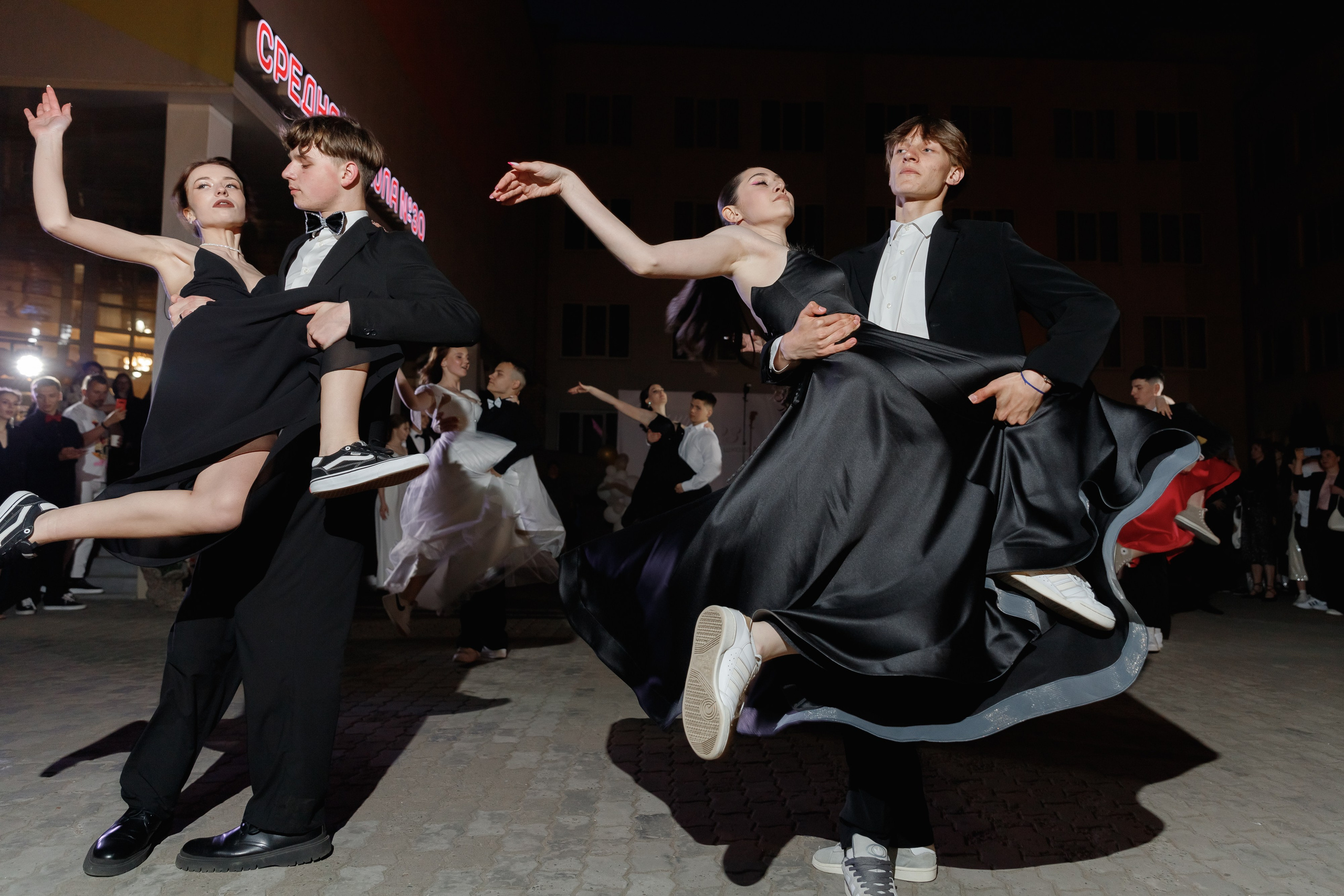 Школьный выпускной 2023 год в Минске. Свадебный фотограф в Минске/Беларуси Сергей Спиридонов