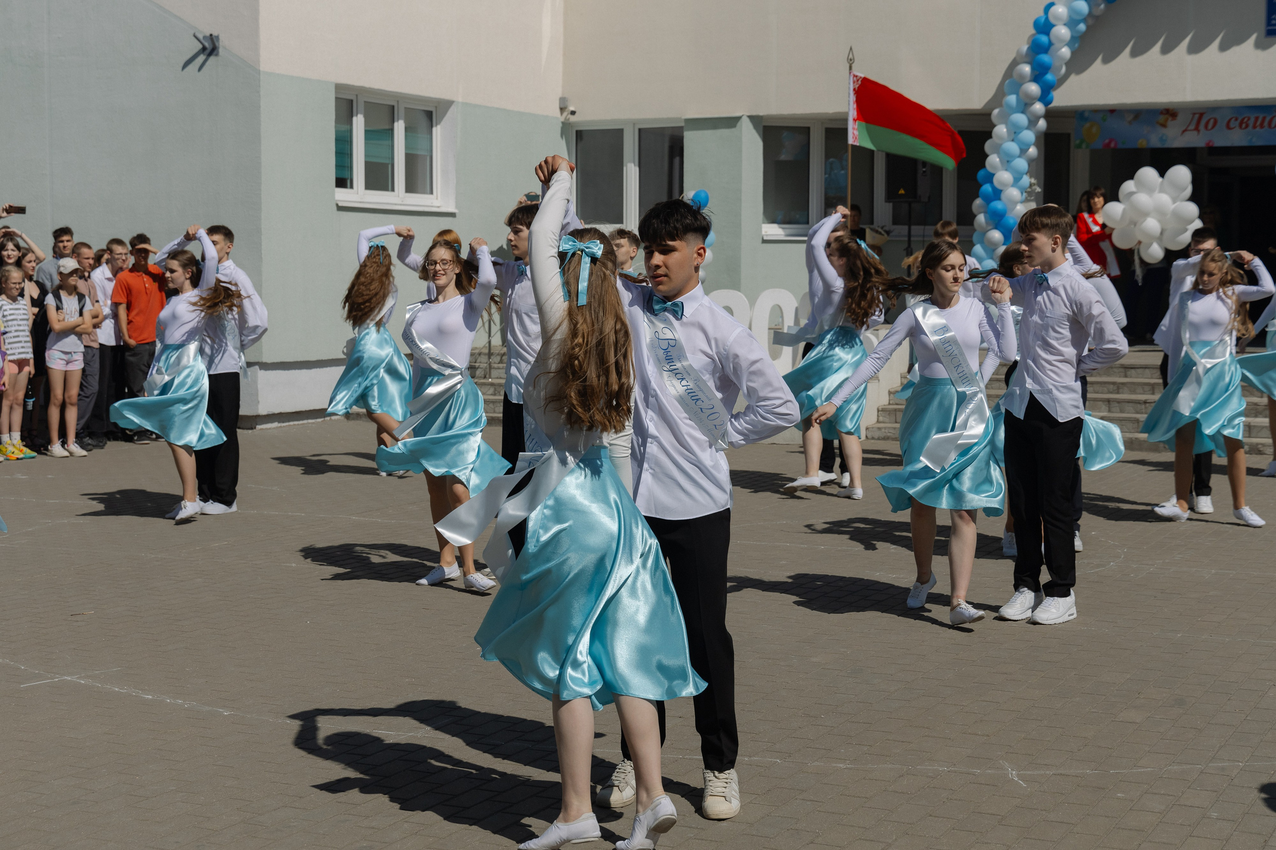 Последний звонок 2024. Свадебный фотограф в Минске/Беларуси Сергей Спиридонов