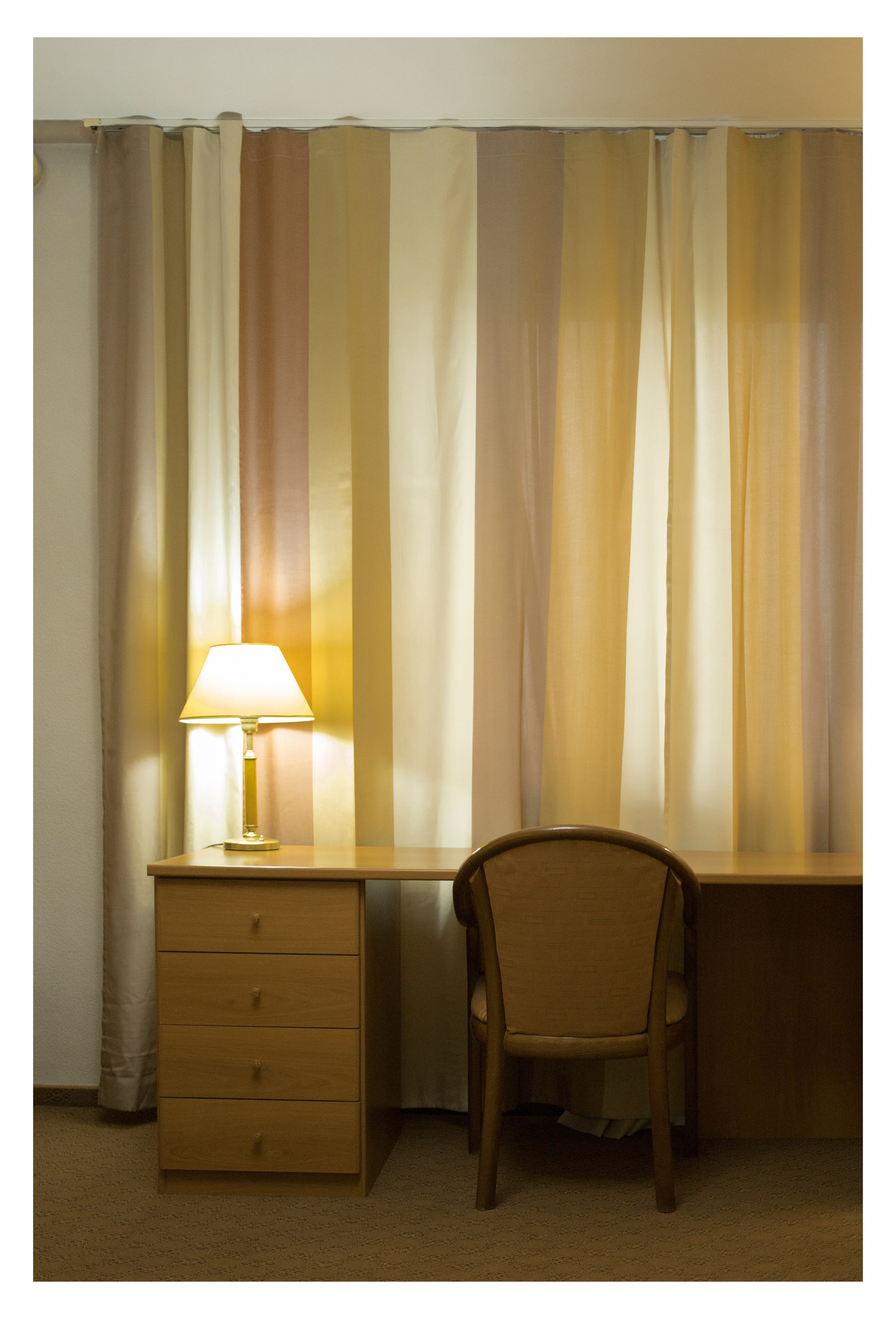 НАДЯ, СОРЯН, МЫ ВСЕ ПРОЕБАЛИ. Фотограф Манакова Ольга