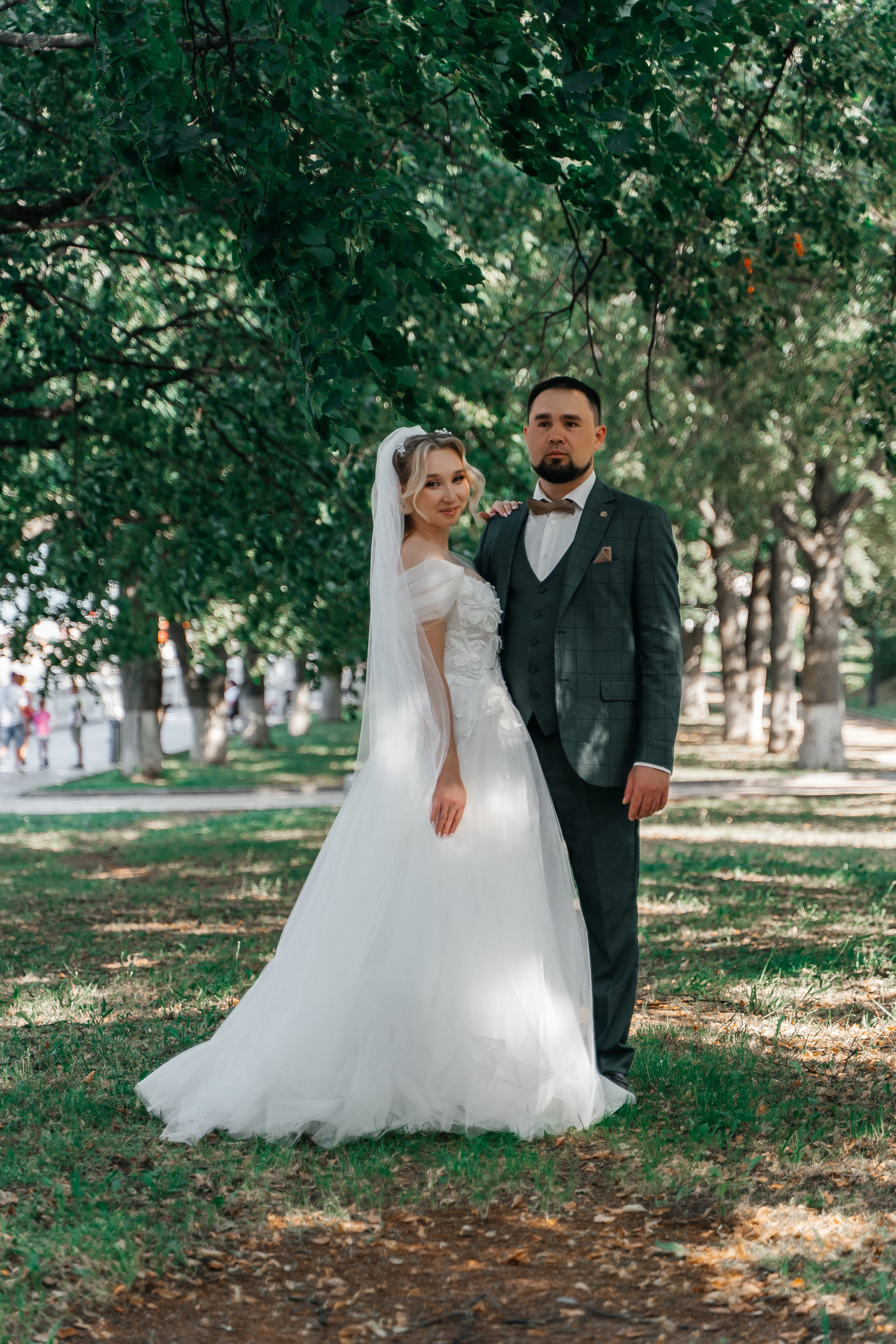 Свадебная прогулка. Свадебный фотограф видеограф Чебоксары