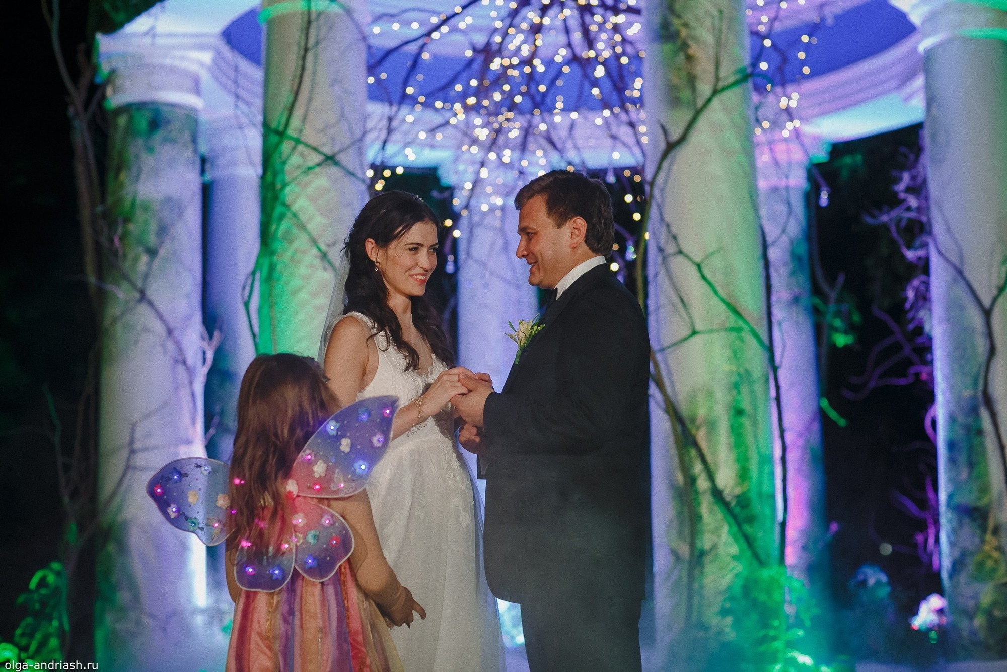 Вечерняя выездная регистрация. Семейный, портретный и свадебный фотограф в Санкт-Петербурге и Москве