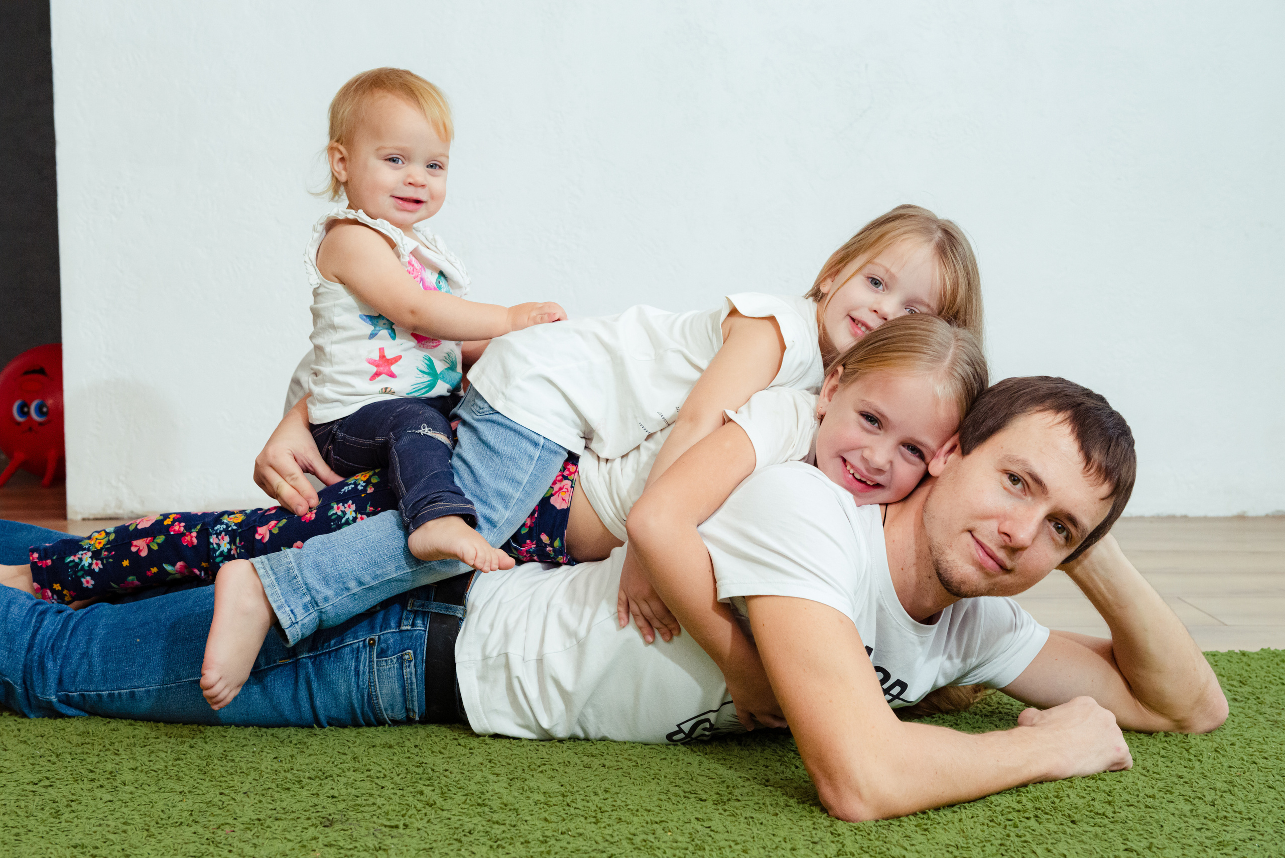 Домашняя семейная фотосъёмка. Семейный фотограф Василий Свешников