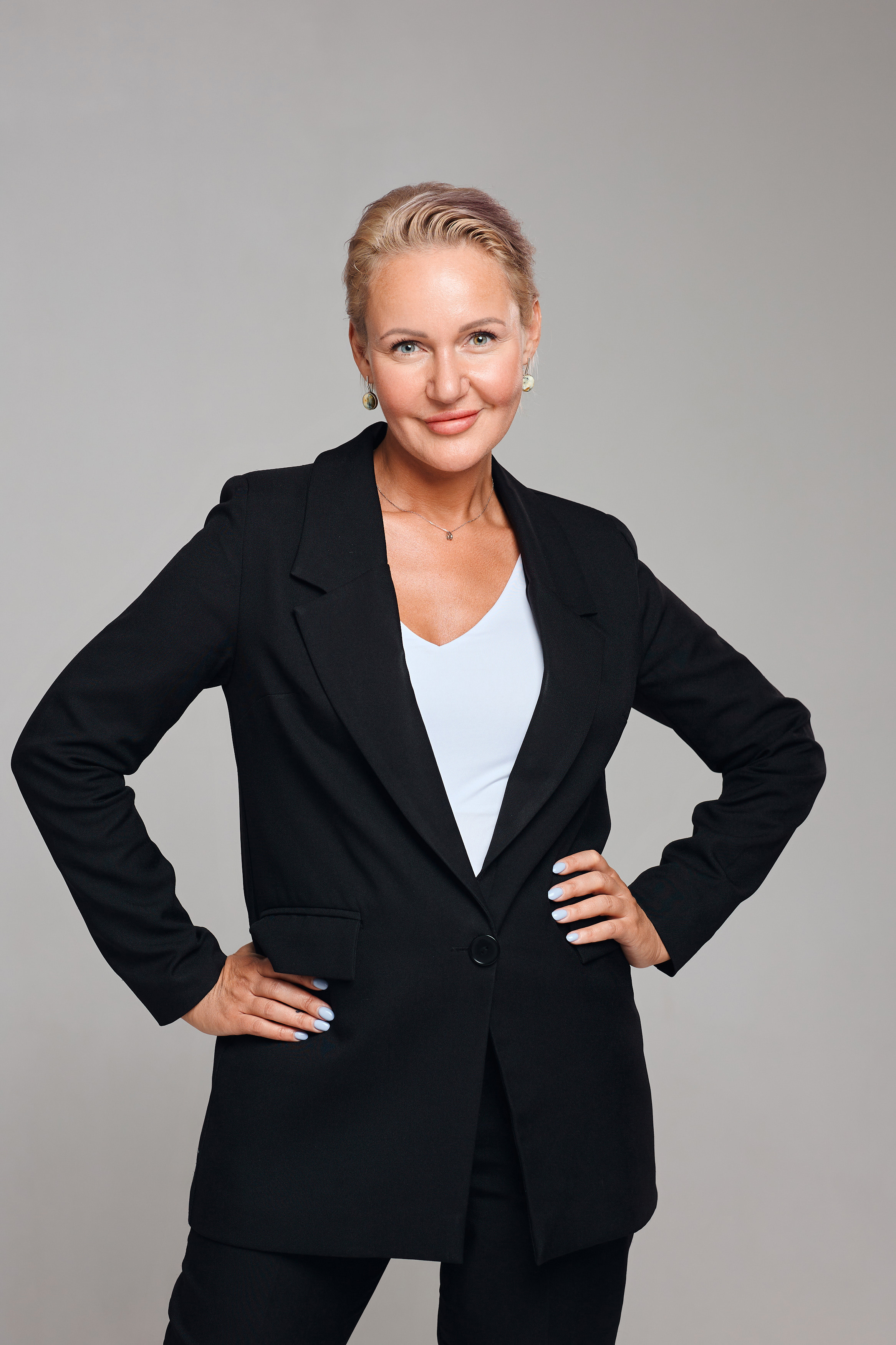 СИБИРСКИЕ ВЛАДЕНИЯ Бизнес фотосессия. Бизнес портрет Аэросъемка Интерьерная съемка Тюмень