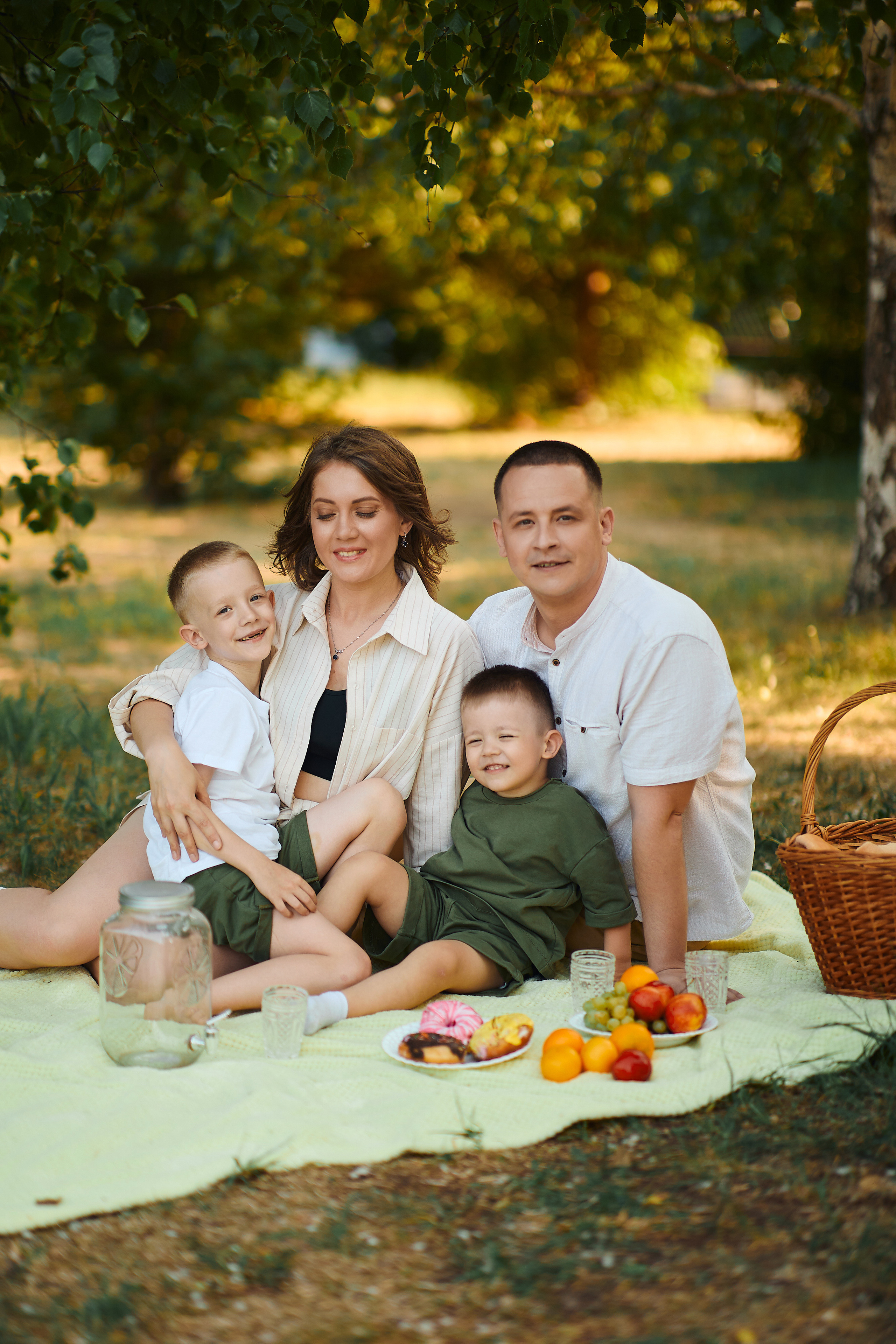 АСТОН реклама и контент. Бизнес портрет Аэросъемка Интерьерная съемка Тюмень