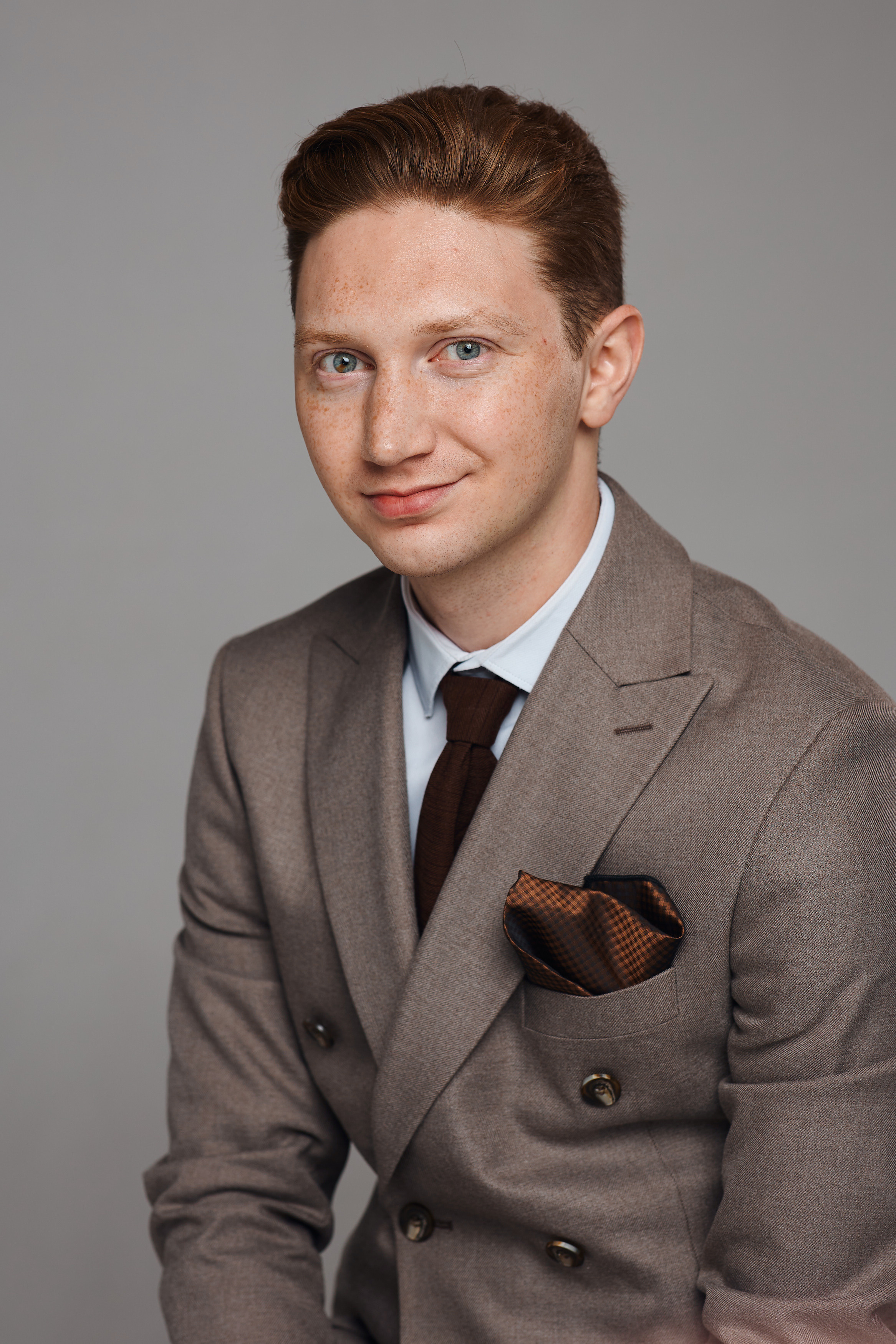 СИБИРСКИЕ ВЛАДЕНИЯ Бизнес фотосессия. Бизнес портрет Аэросъемка Интерьерная съемка Тюмень