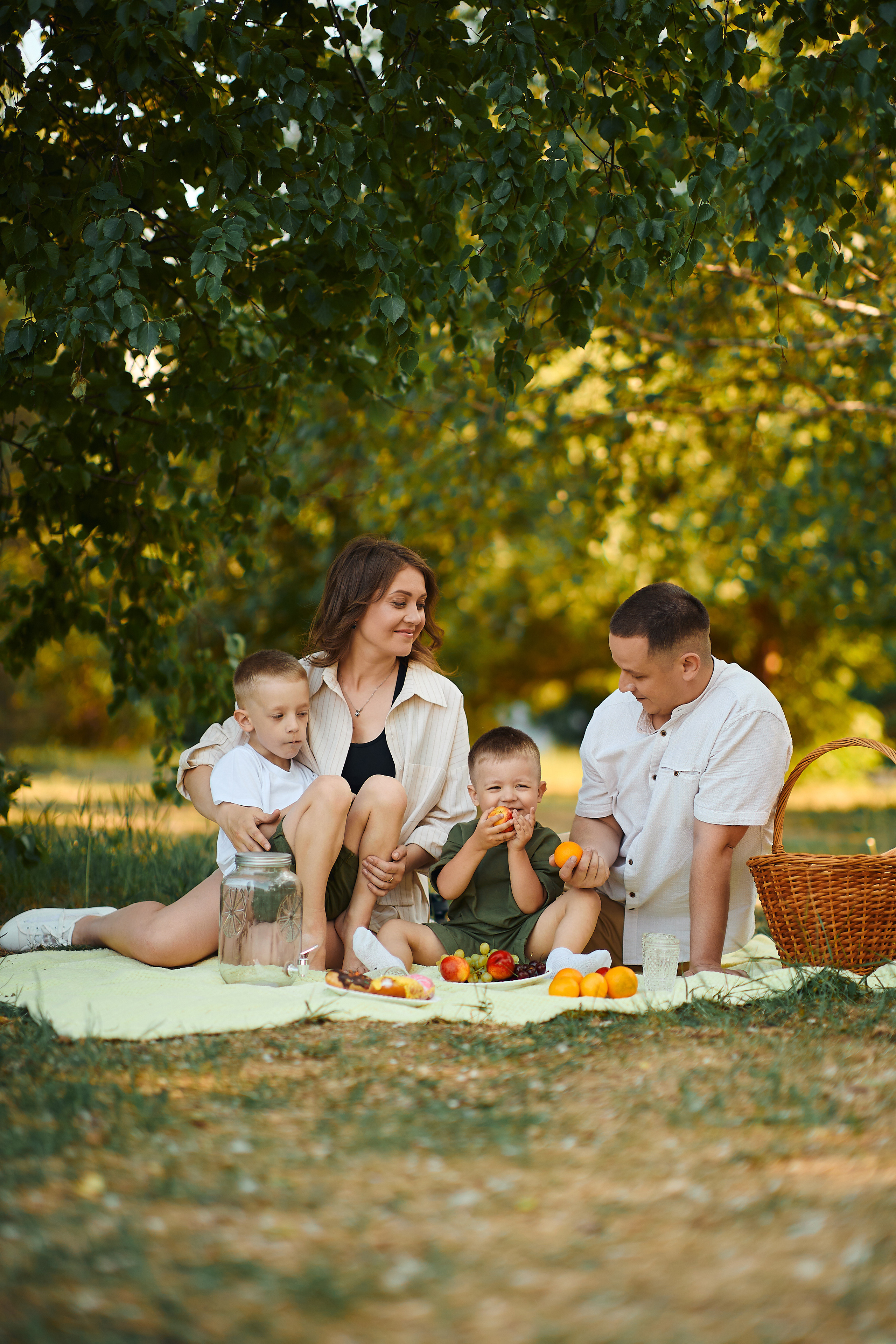 АСТОН реклама и контент. Бизнес портрет Аэросъемка Интерьерная съемка Тюмень