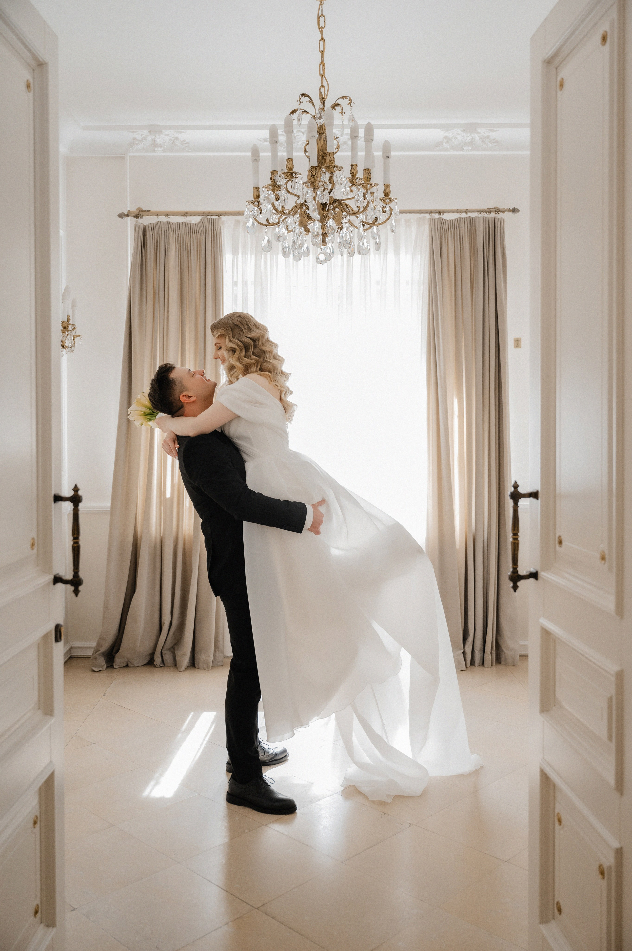 Илья и Ольга.Кусково. Свадебный фотограф Раменское-Москва