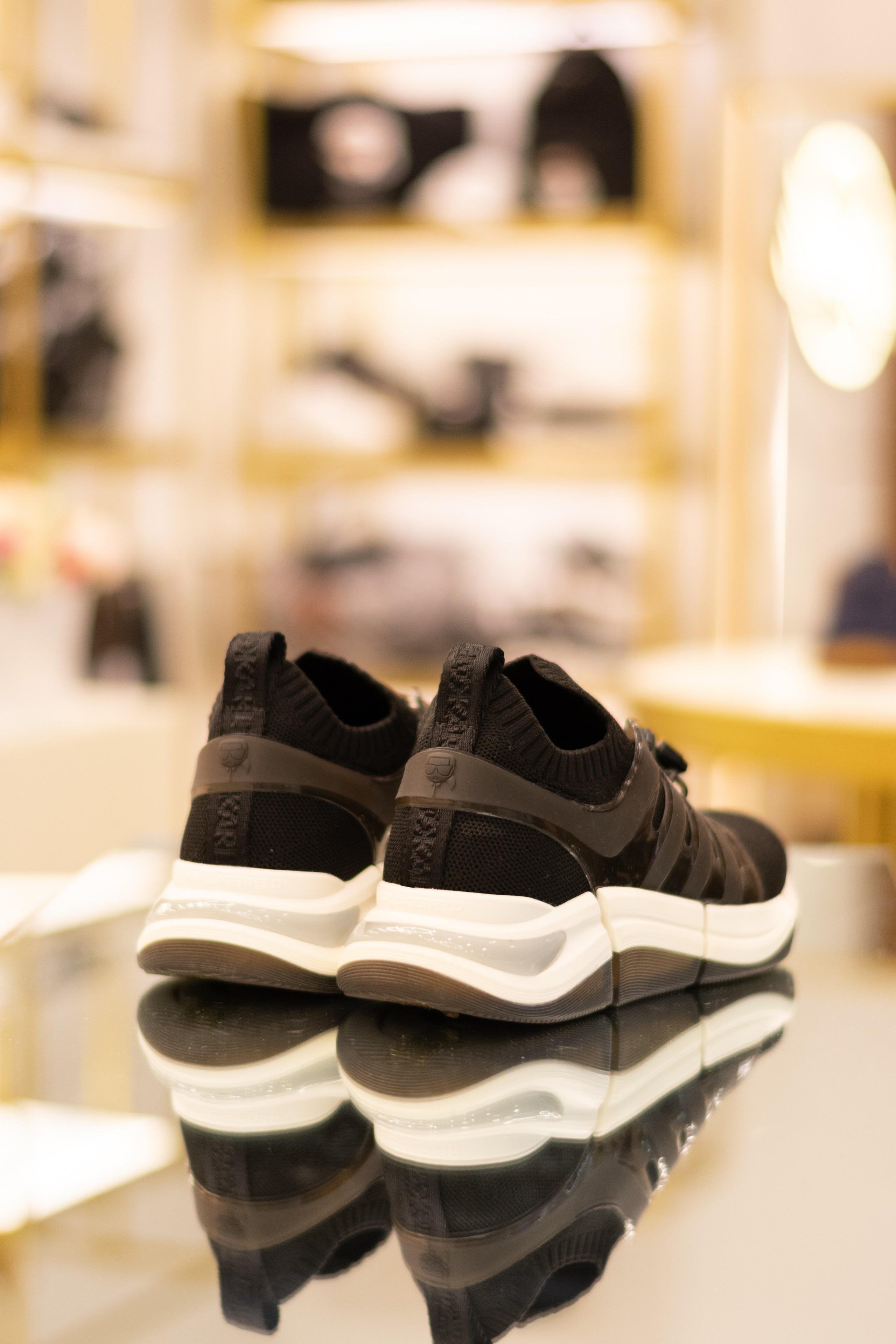 Для организаций. Предметная фотосессия для обувного магазина Capsula. Фотограф/видеограф Богдан Голованов