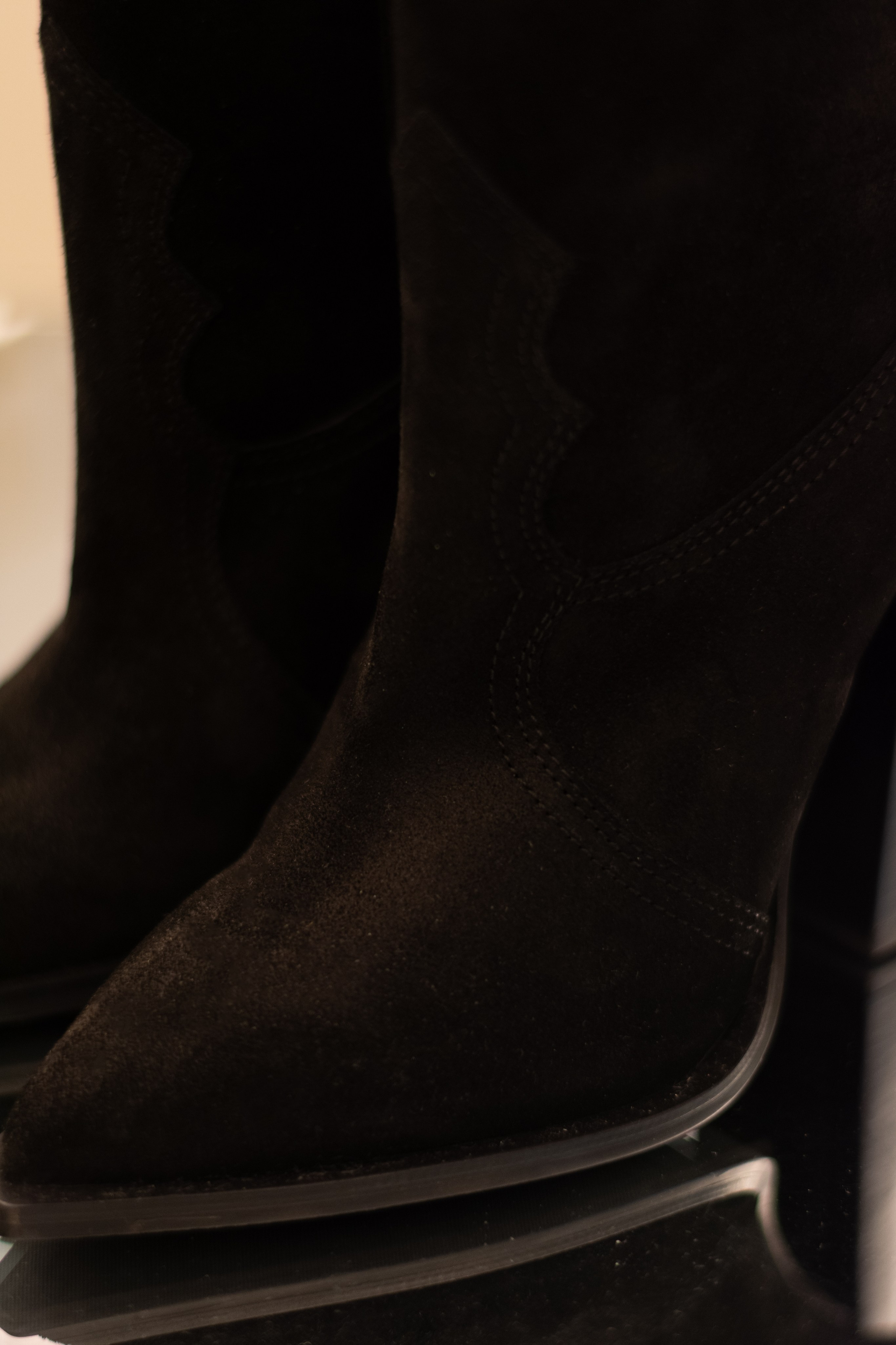 Для организаций. Предметная фотосессия для обувного магазина Capsula. Фотограф/видеограф Богдан Голованов