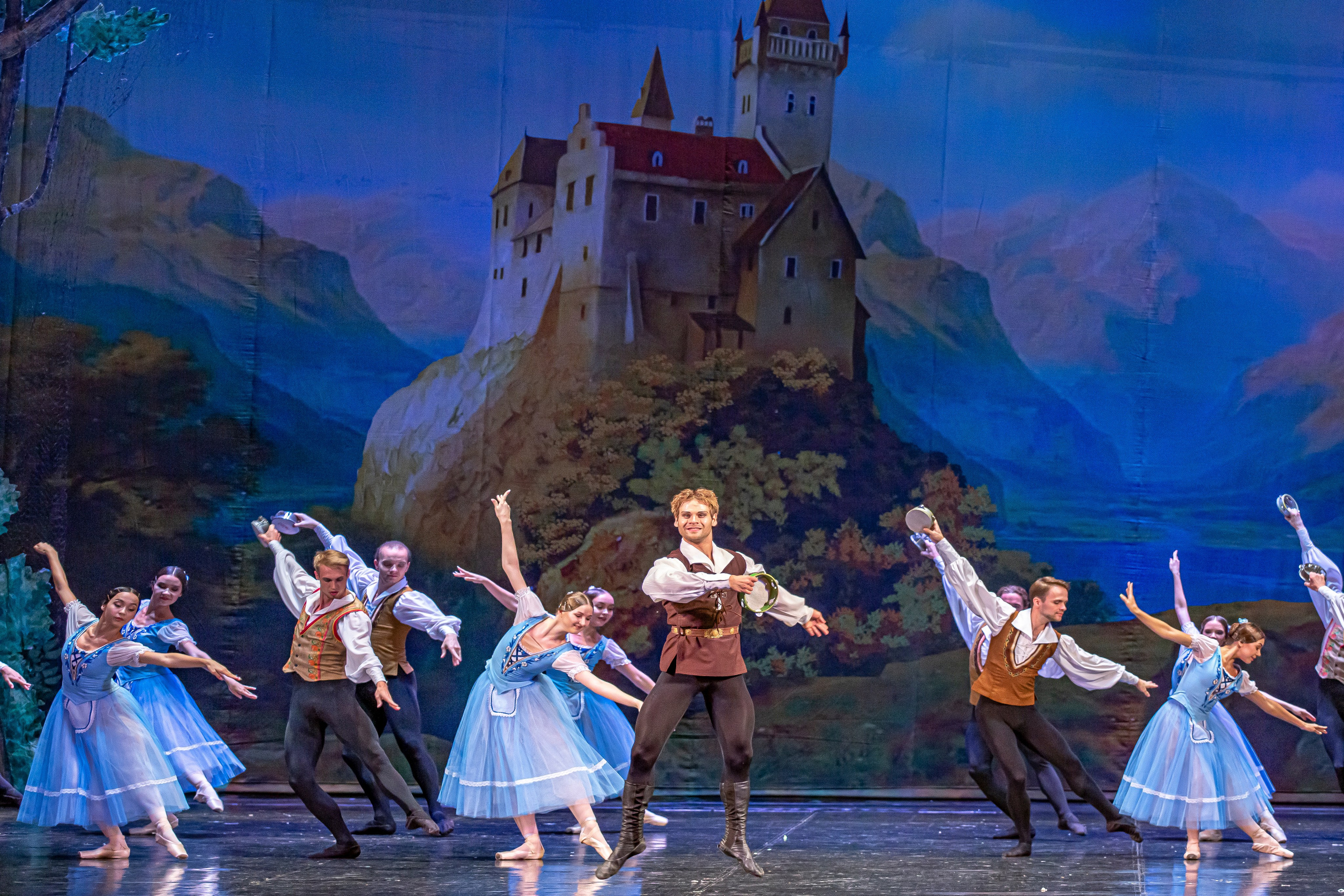 Жизель балет Марийского театра оперы и балета на сцене Зимнего театра. Фотограф в Сочи Юрий Шептаев