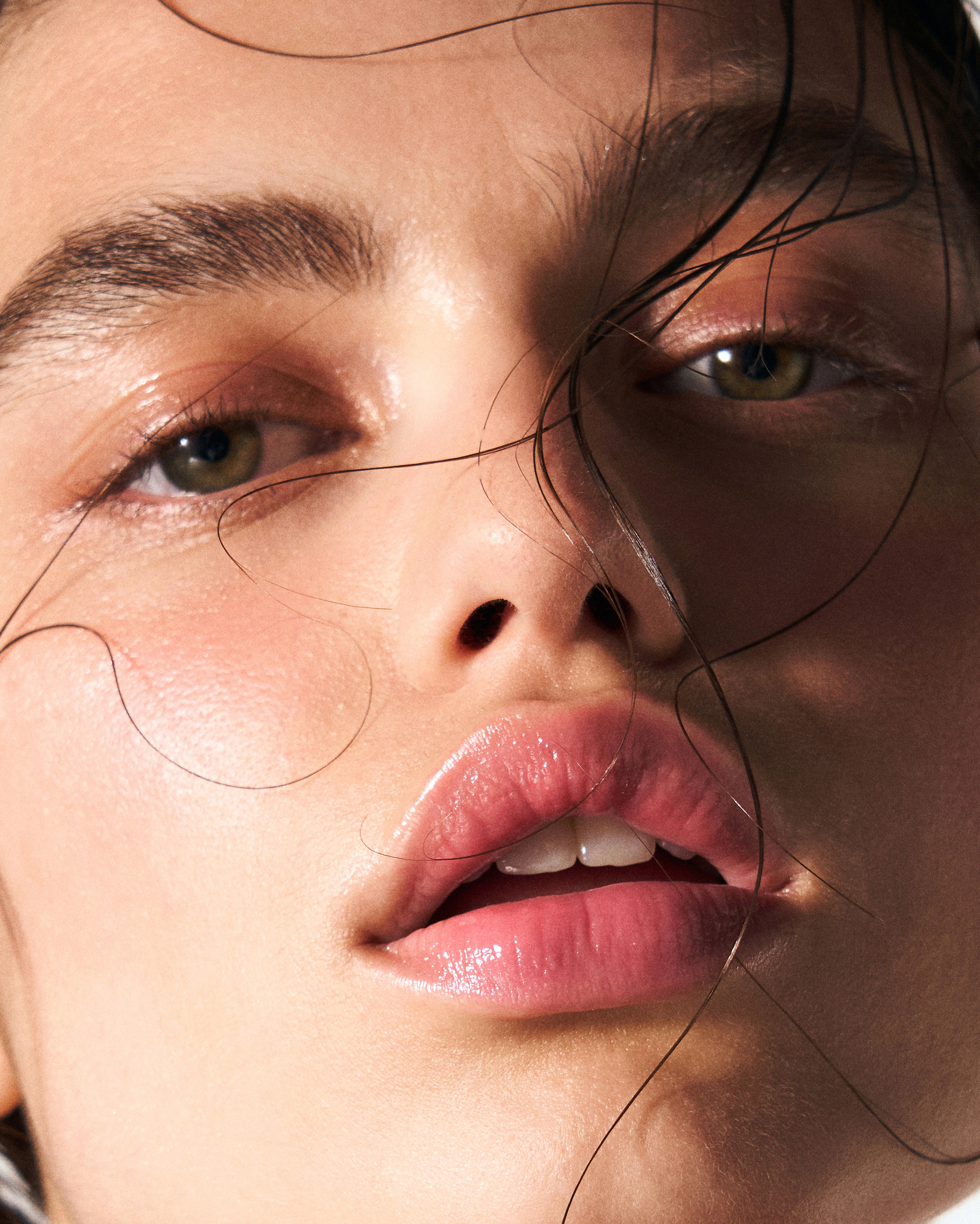 2MOOD beauty. Nadezhda Diskant is a Moscow and Saint Petersburg based photographer