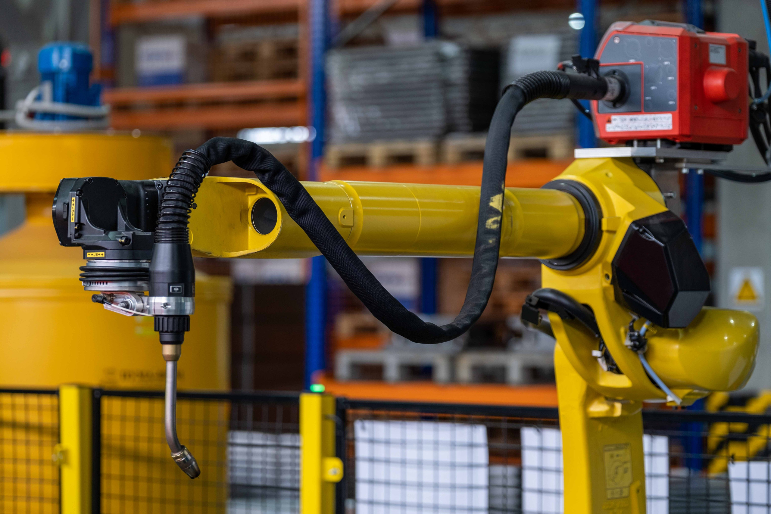 IEK — торжественное открытие производственного цеха. Фото тур