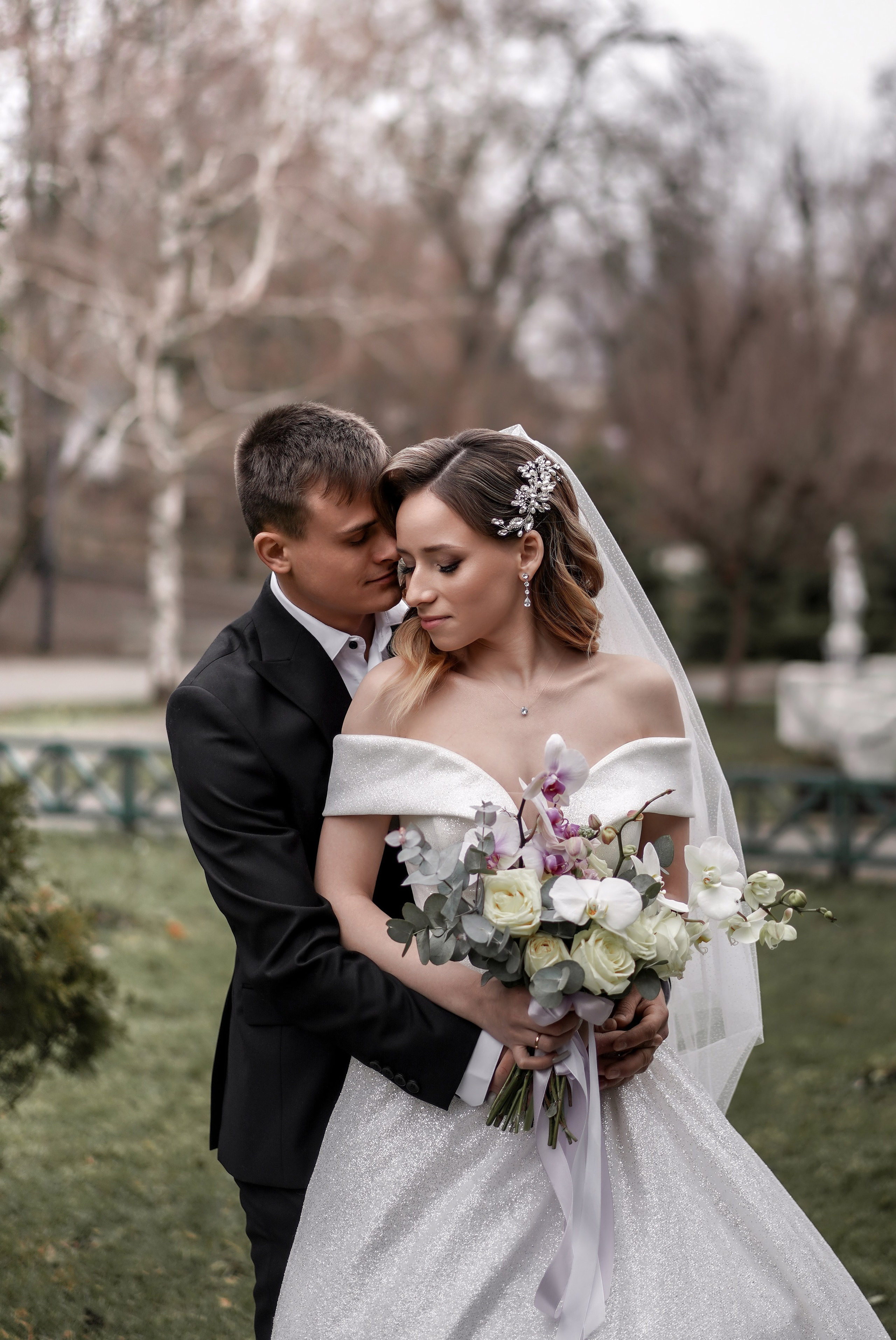 Свадебная фотосессия Сергея и Кристины в парке Максима Горького в Ростове-на-Дону. Свадебный фотограф в Ростове-на-Дону. Таинство Крещения и Венчания, семейные фотосессии. Алёна Чёботова