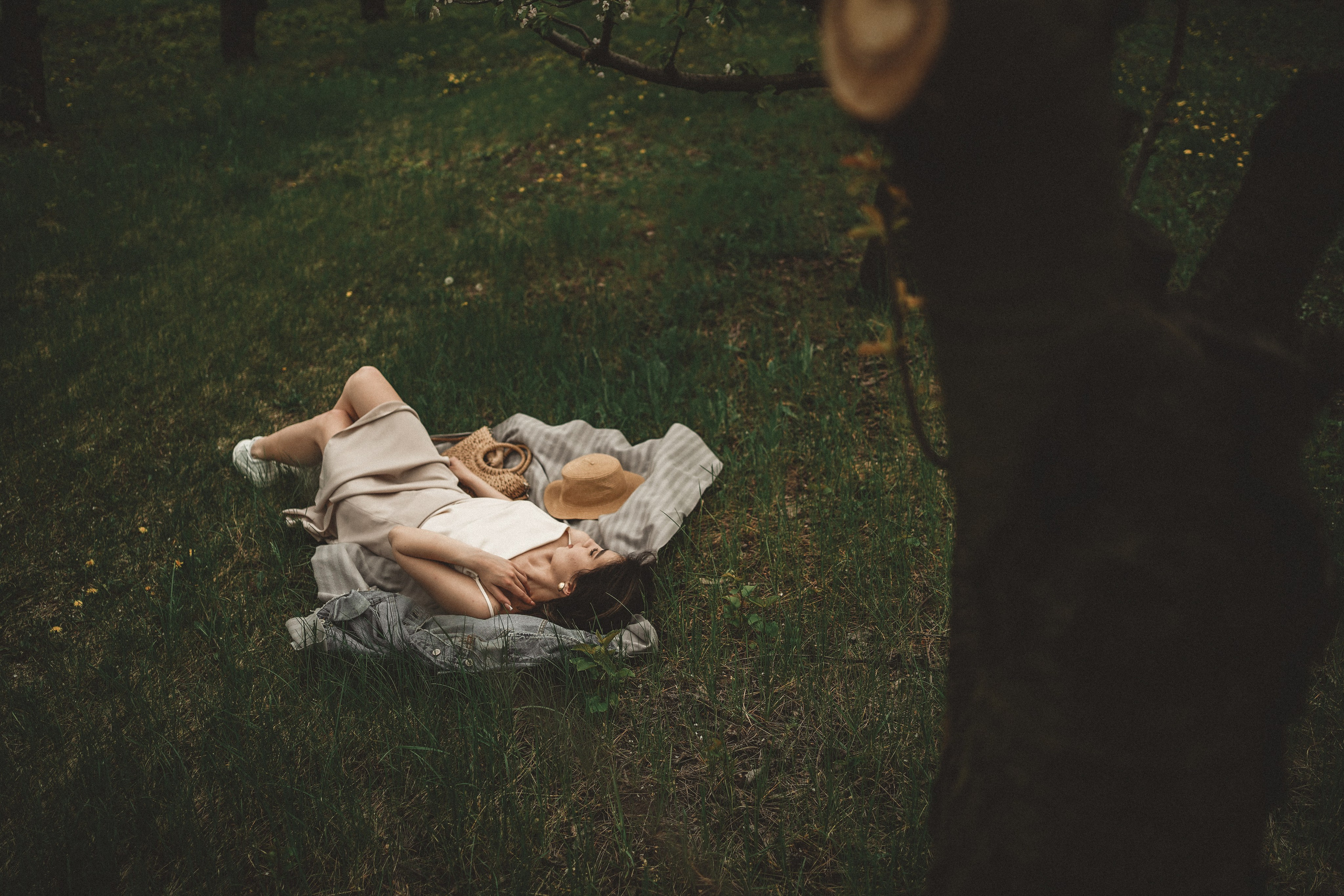 Фотосессия в цветущем саду в пос. Мускатный. Фотограф Ростов-на-Дону. Свадебный фотограф в Ростове-на-Дону. Таинство Крещения и Венчания, семейные фотосессии. Алёна Чёботова