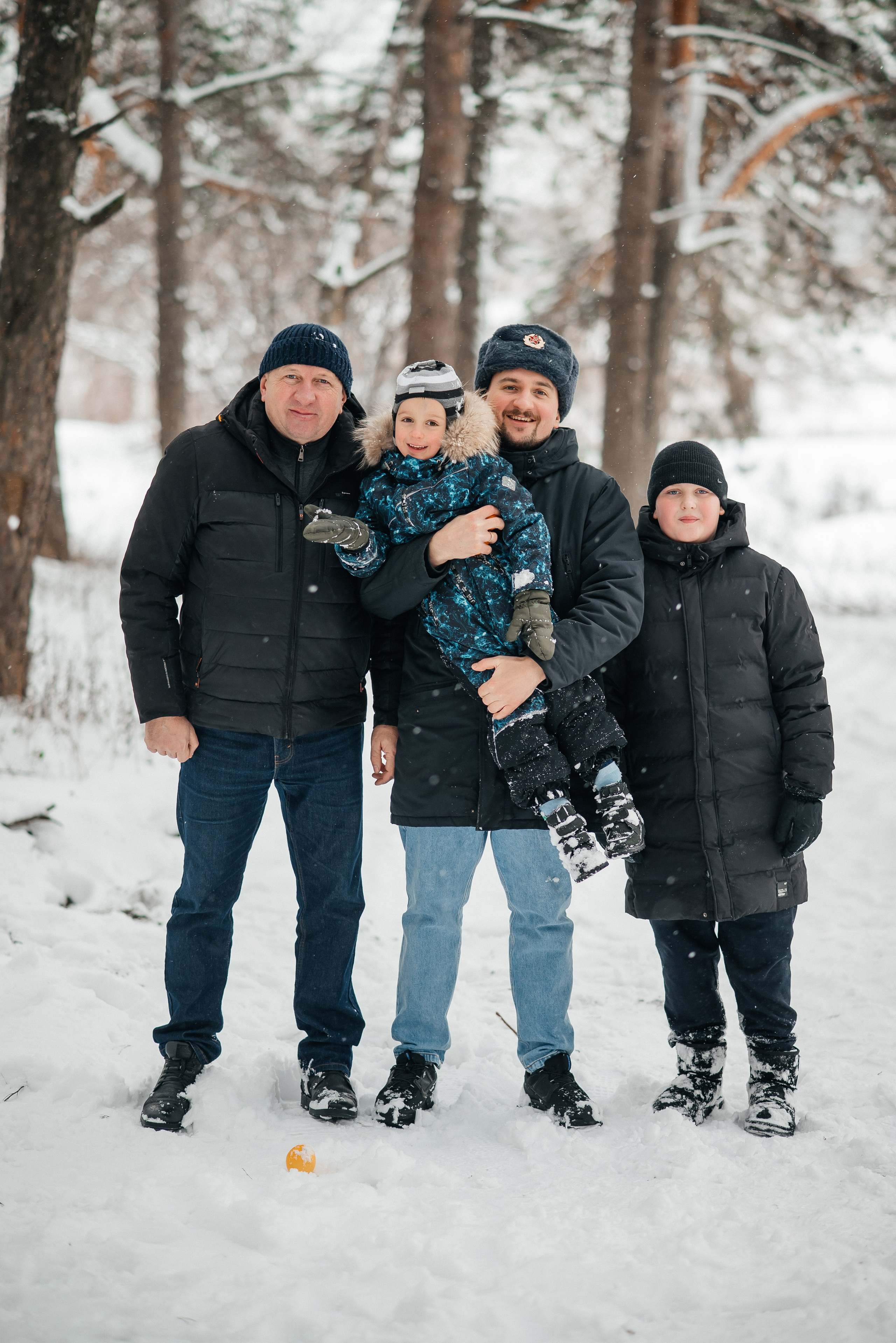 Семейная2. Школьный фотограф в Валуйках. Фотосессии для выпускников и изготовление выпускных альбомов в городе Валуйки и в Белгородской области