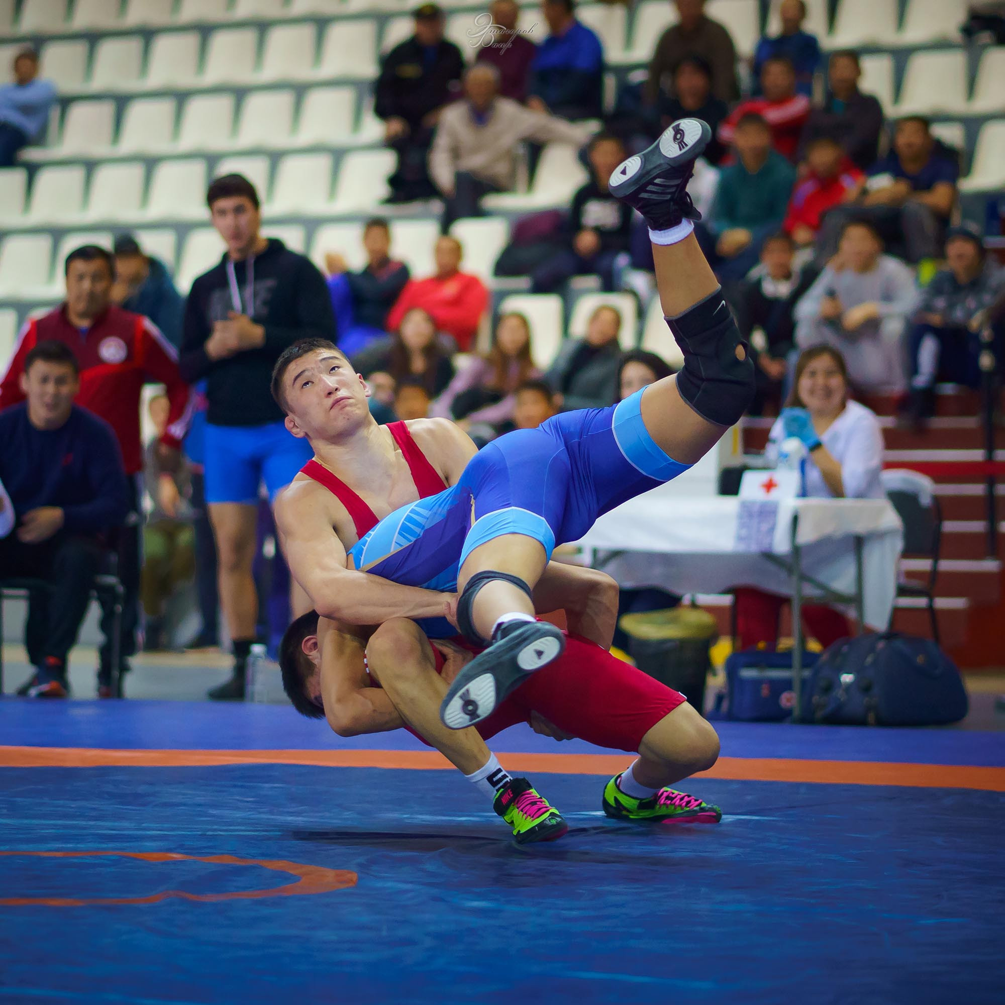 Вольная борьба. Фотограф Улан-Удэ Этагоров Баир