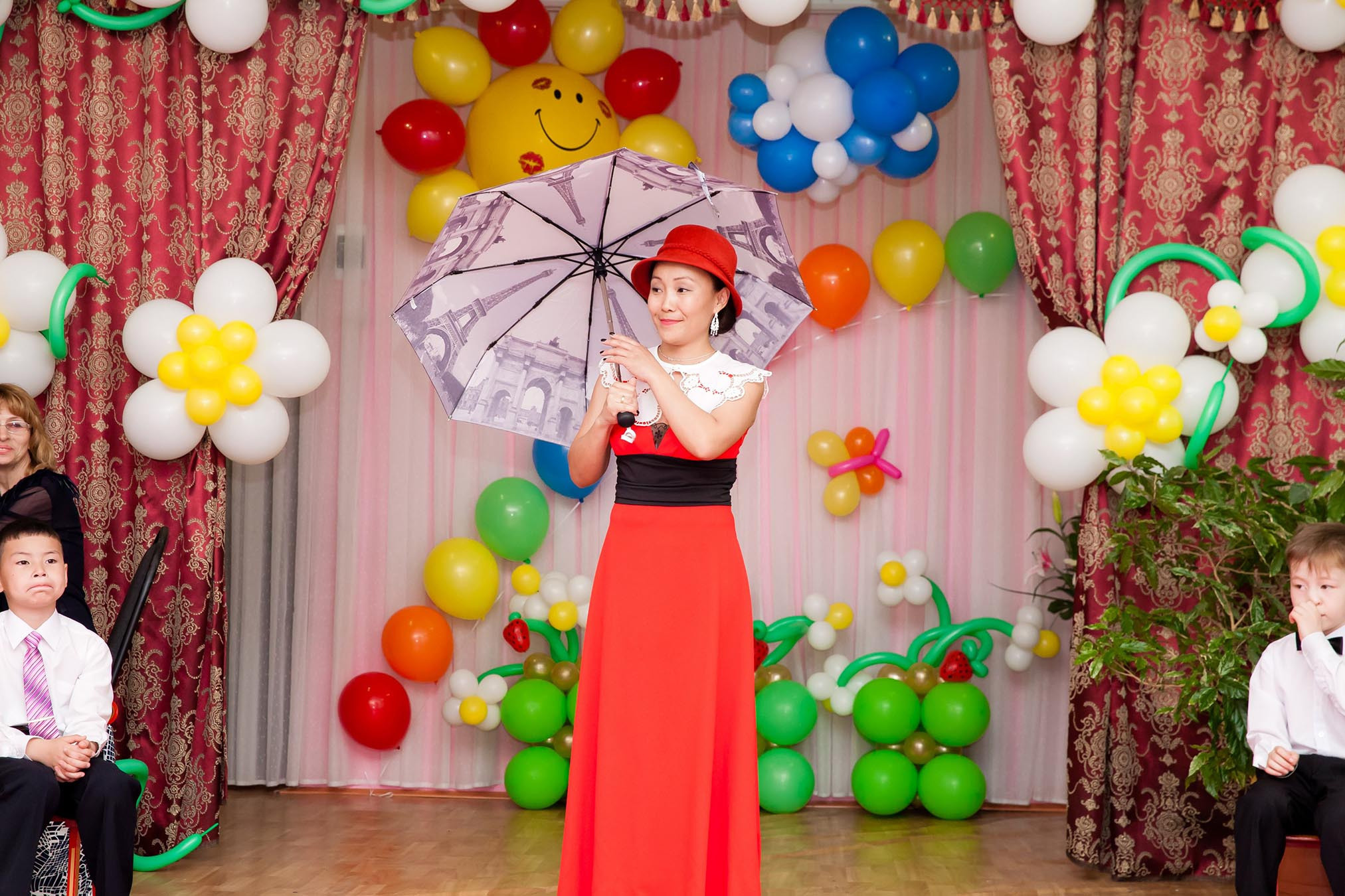 Выпускной утренник в детском саду. Фотограф Улан-Удэ Этагоров Баир