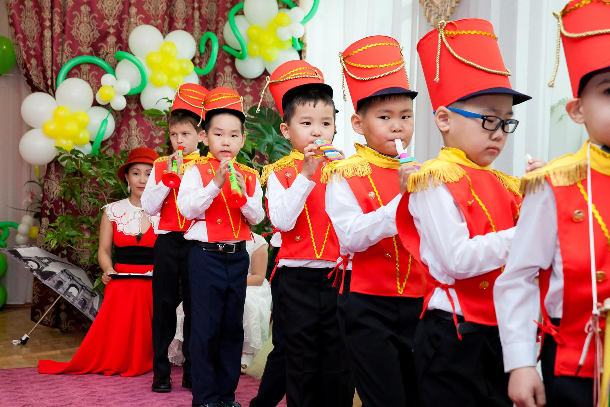 Выпускной утренник в детском саду. Фотограф Улан-Удэ Этагоров Баир
