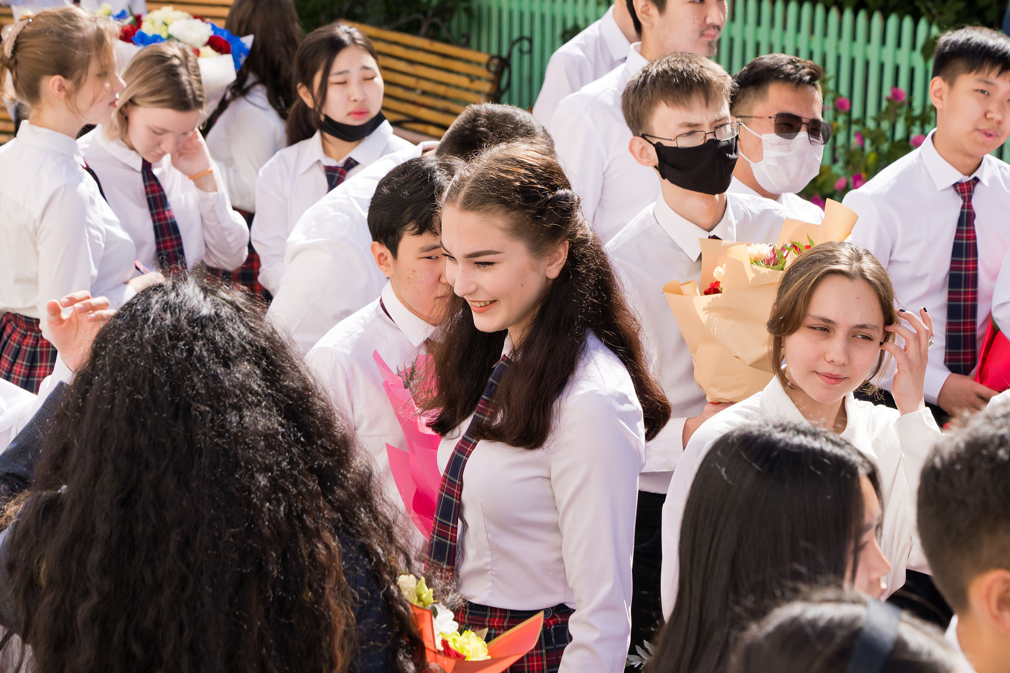 59 гимназия, торжественная линейка 1.09.2021. Фотограф Улан-Удэ Этагоров Баир