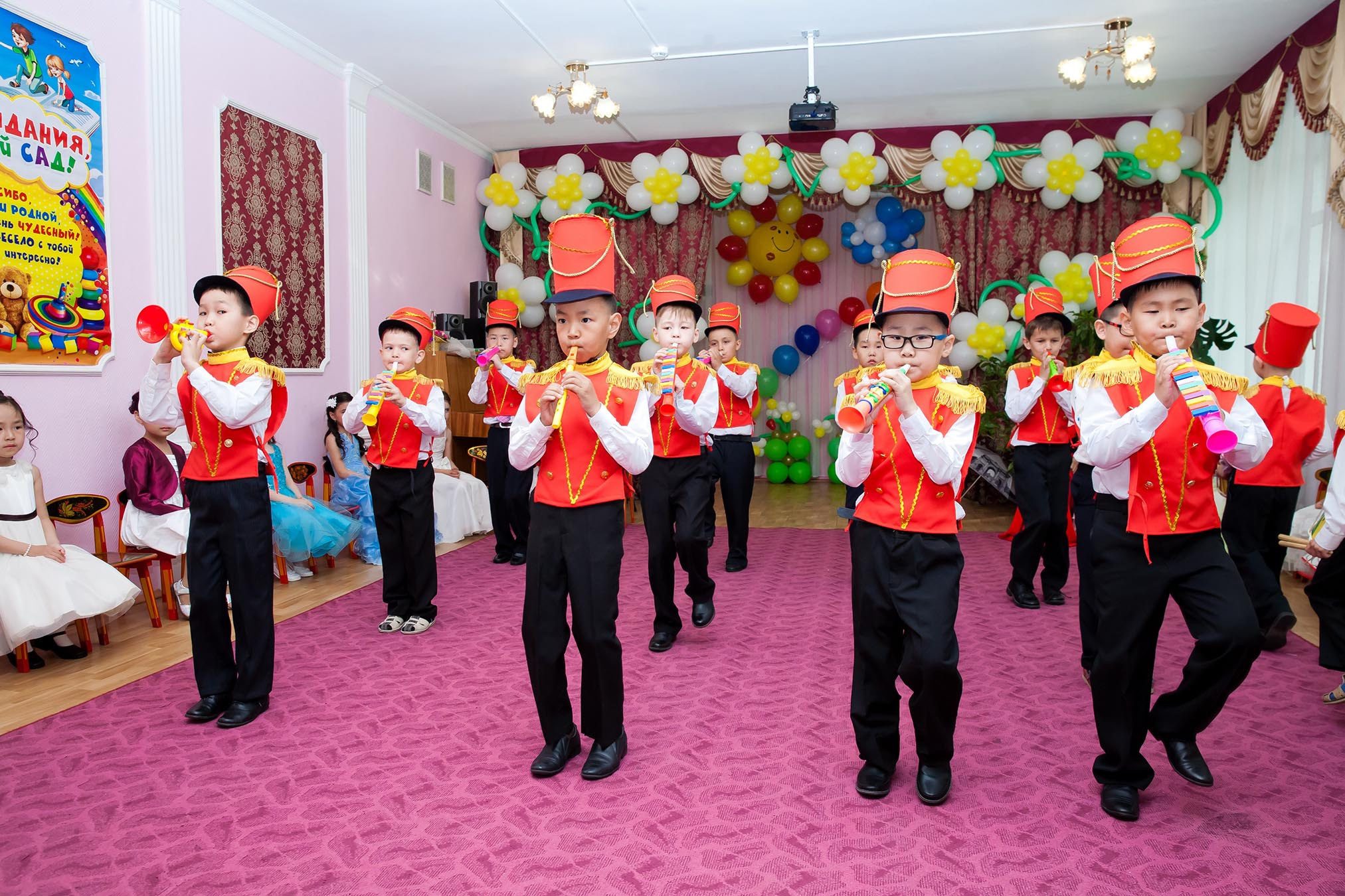 Выпускной утренник в детском саду. Фотограф Улан-Удэ Этагоров Баир