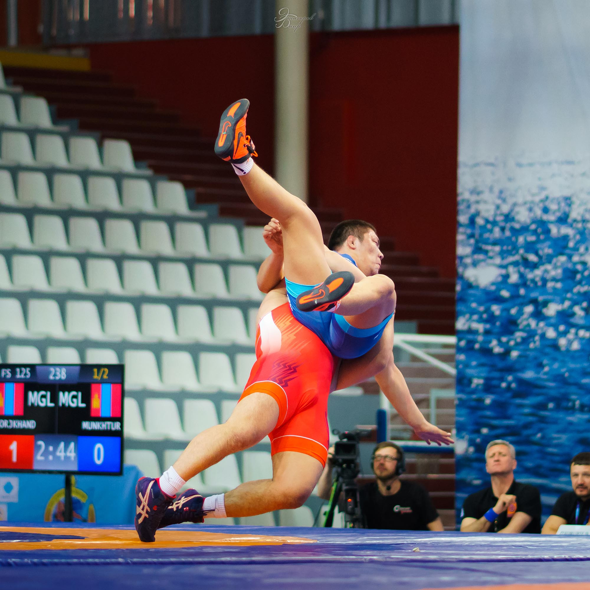 Вольная борьба. Фотограф Улан-Удэ Этагоров Баир