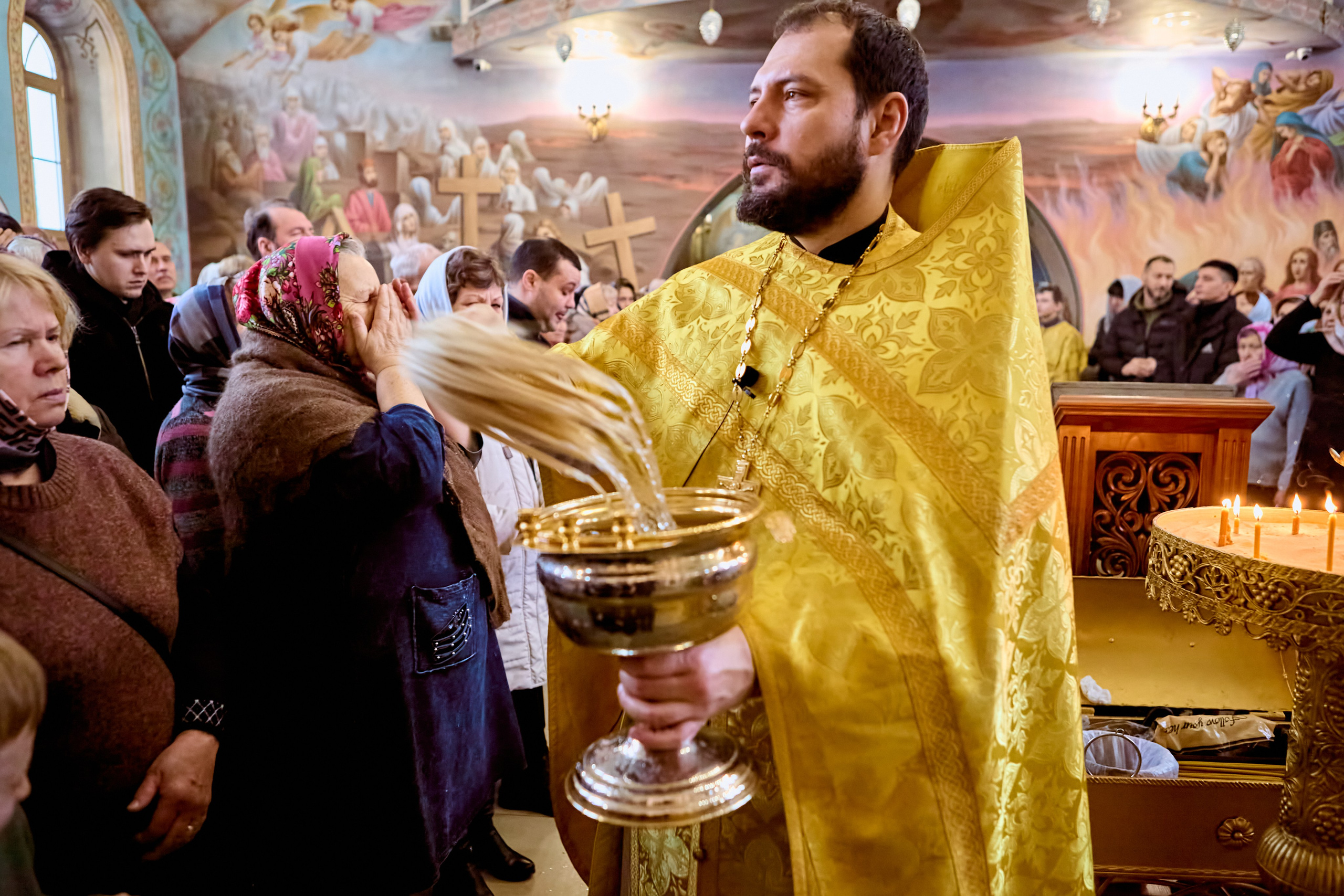 Фотографии во время богослужения