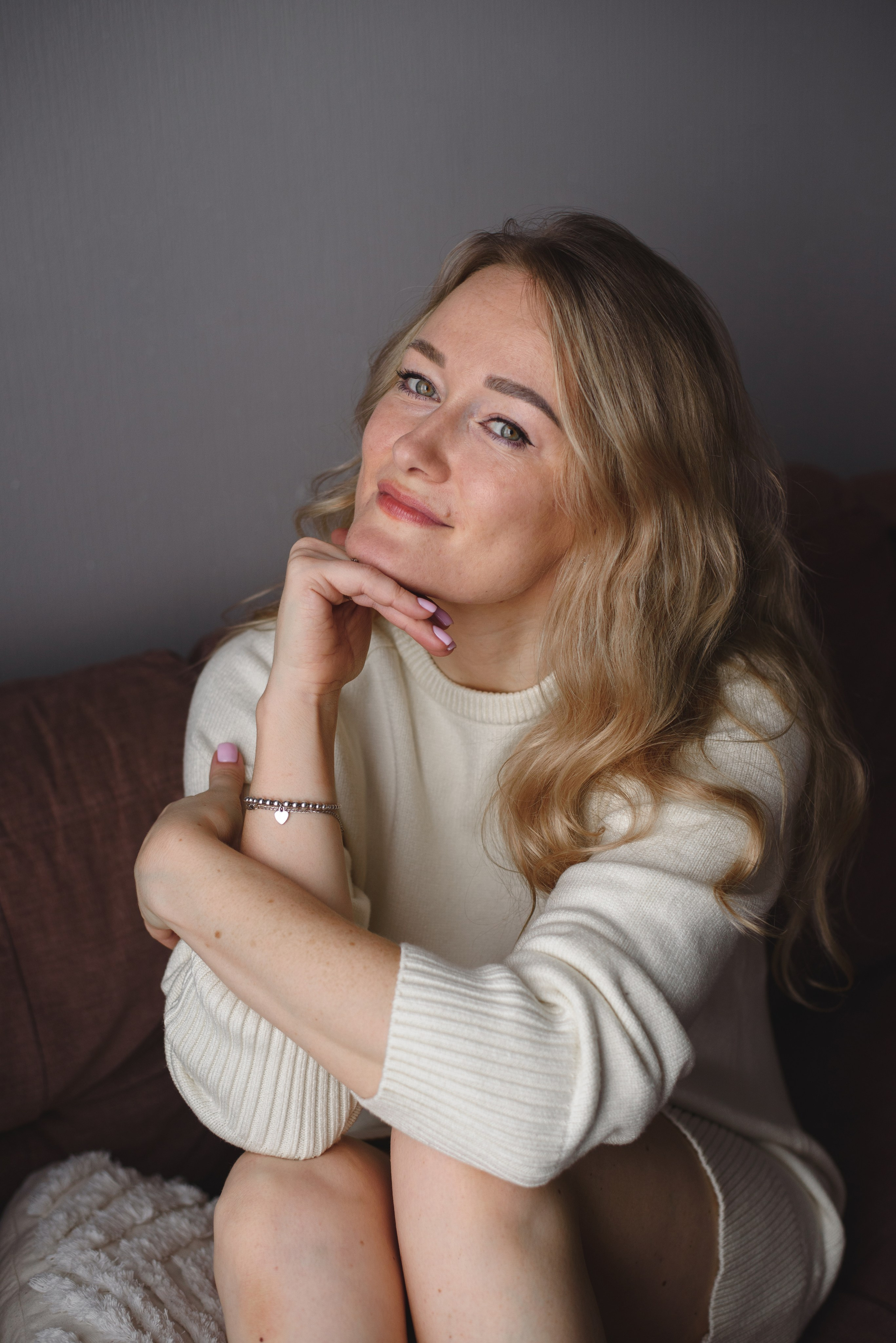 Home photo shoots in Montenegro. Photographer of newborns and children up to a year in Montenegro