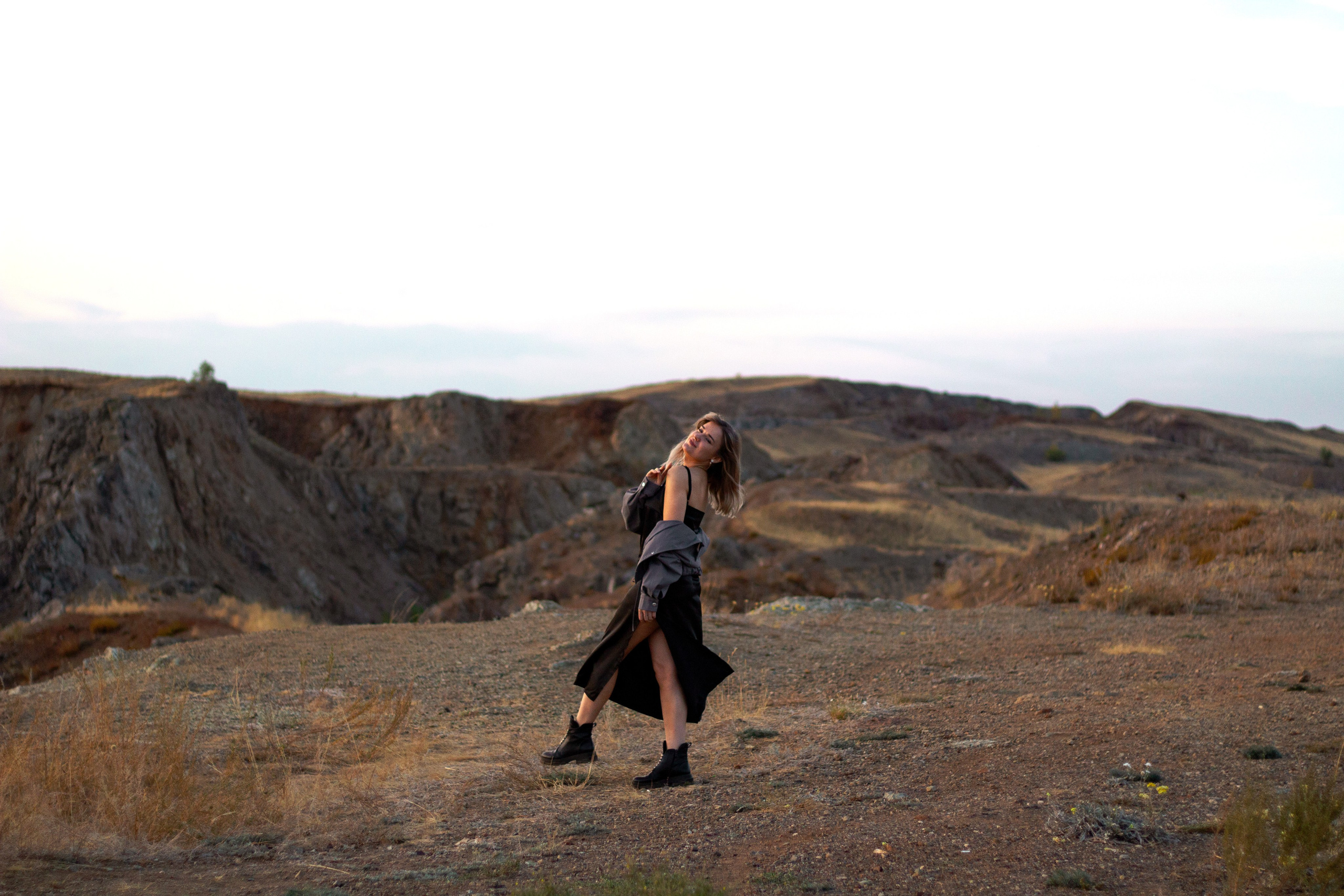 Валерия (Фотосессия в карьере, фотосессия в горах). Женский фотограф в Орске Новотроицке Динара Долганова