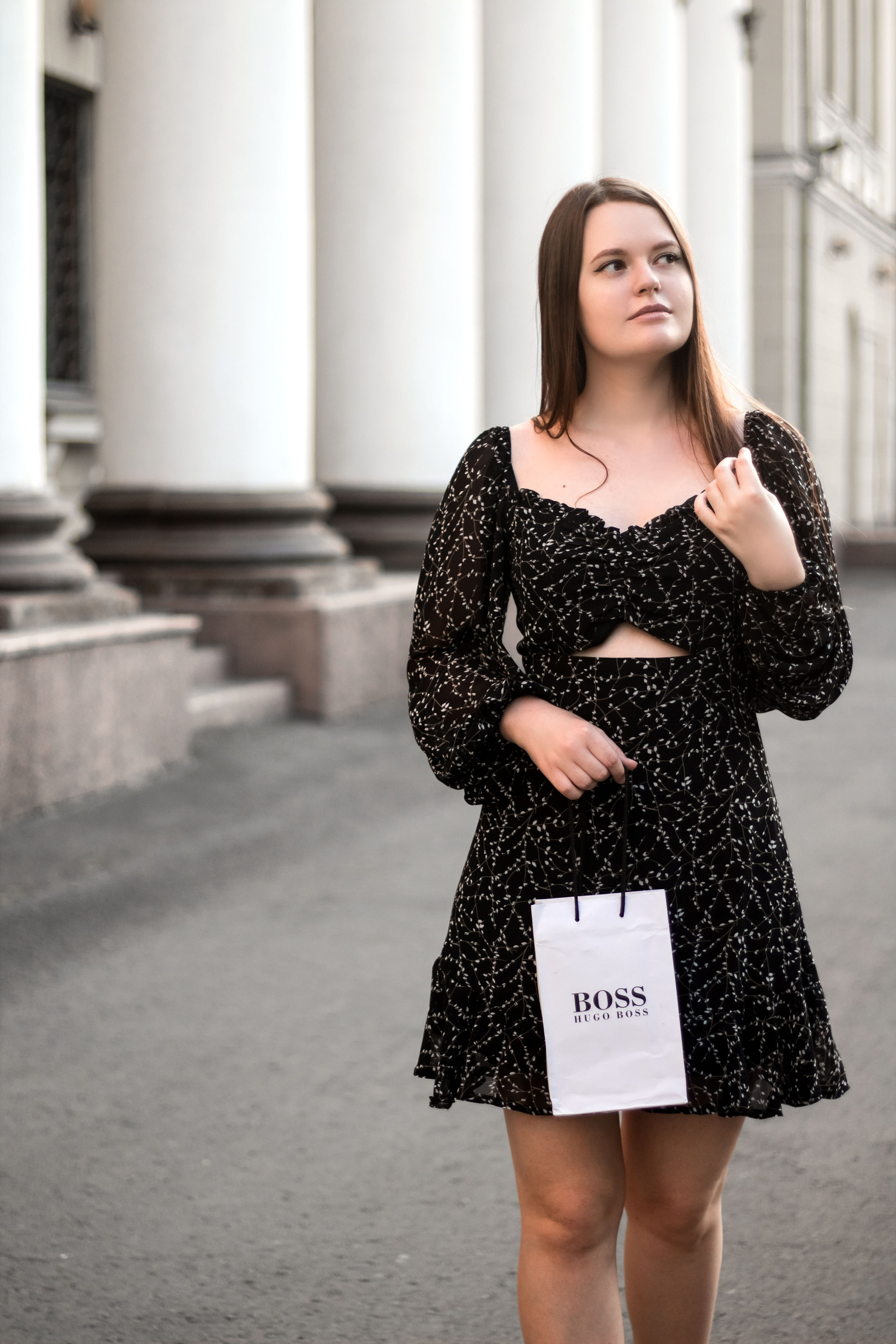 Мария (Фотосессия прогулка по городу). Женский фотограф в Орске Новотроицке Динара Долганова