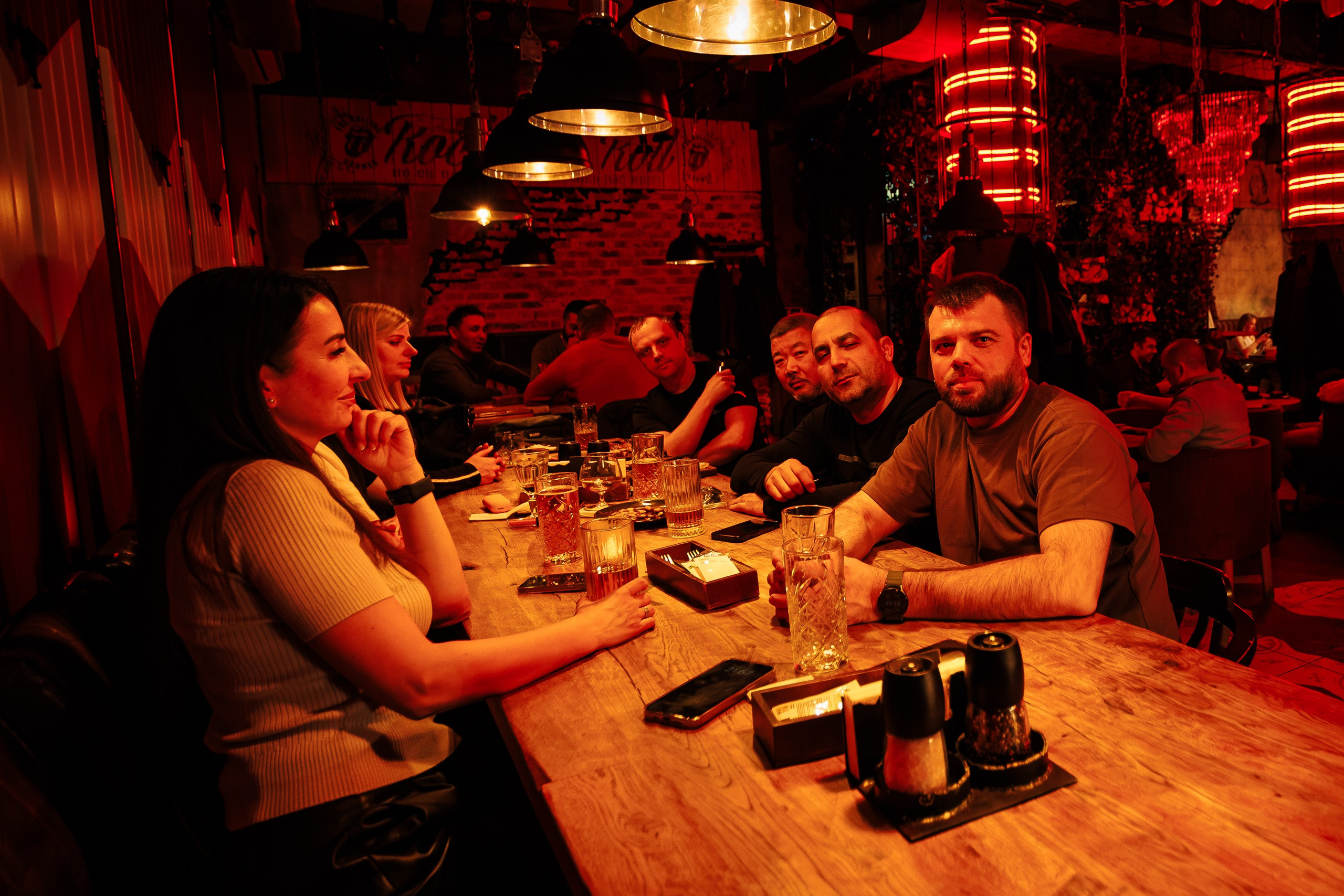 Happy Valentine's day_Пьяный Плющ_Симферополь_14.02.2025. Аминов Руслан | Фотограф