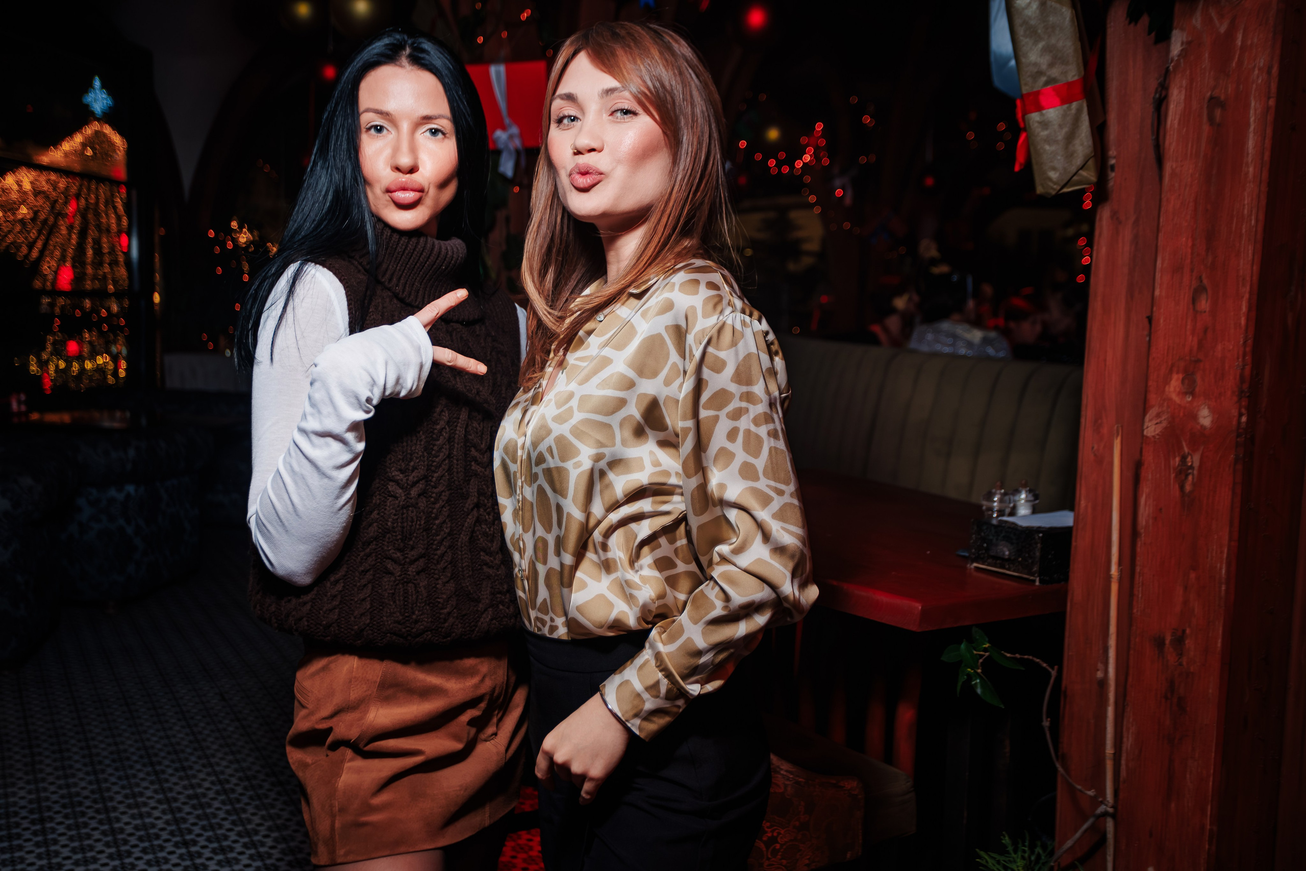 Городской корпоратив в PTIZZA_Ялта_29.12.2025. Аминов Руслан | Фотограф