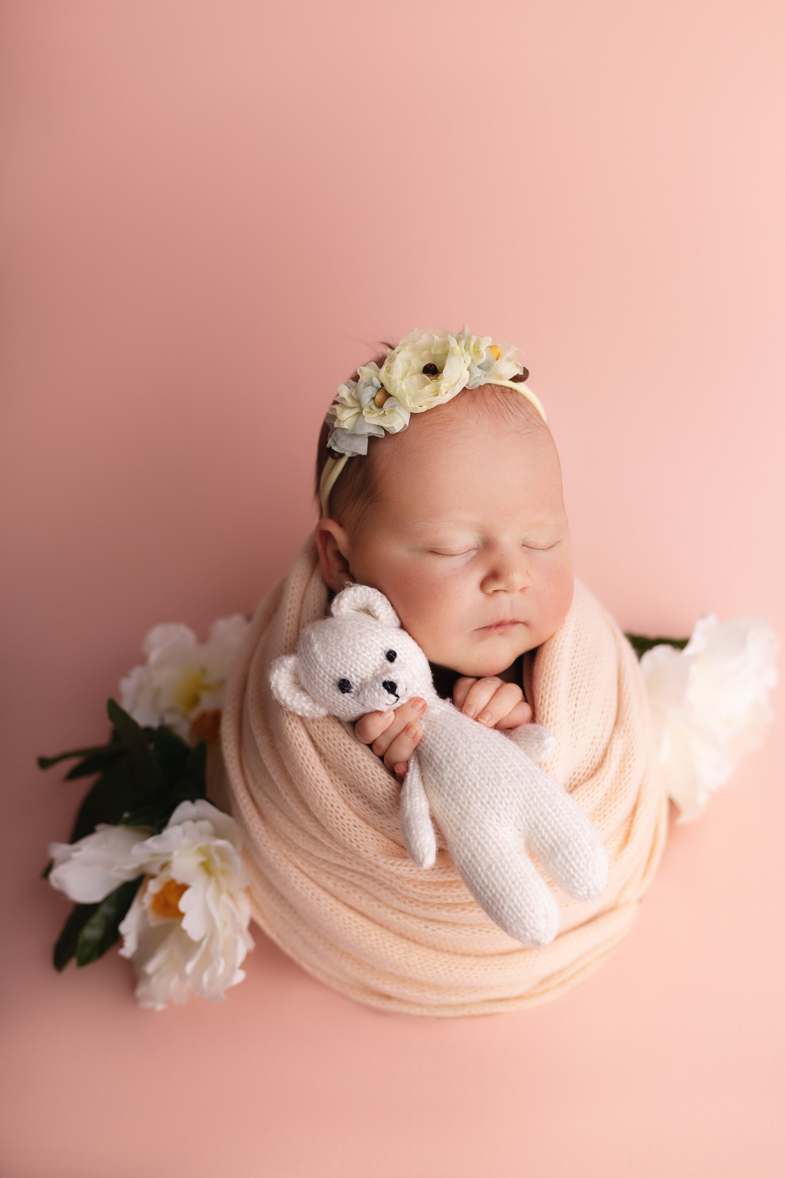 Классическая фотосессия малыша. Фотограф новорожденных малышей в Омске и Омской области Эльвира Камаева