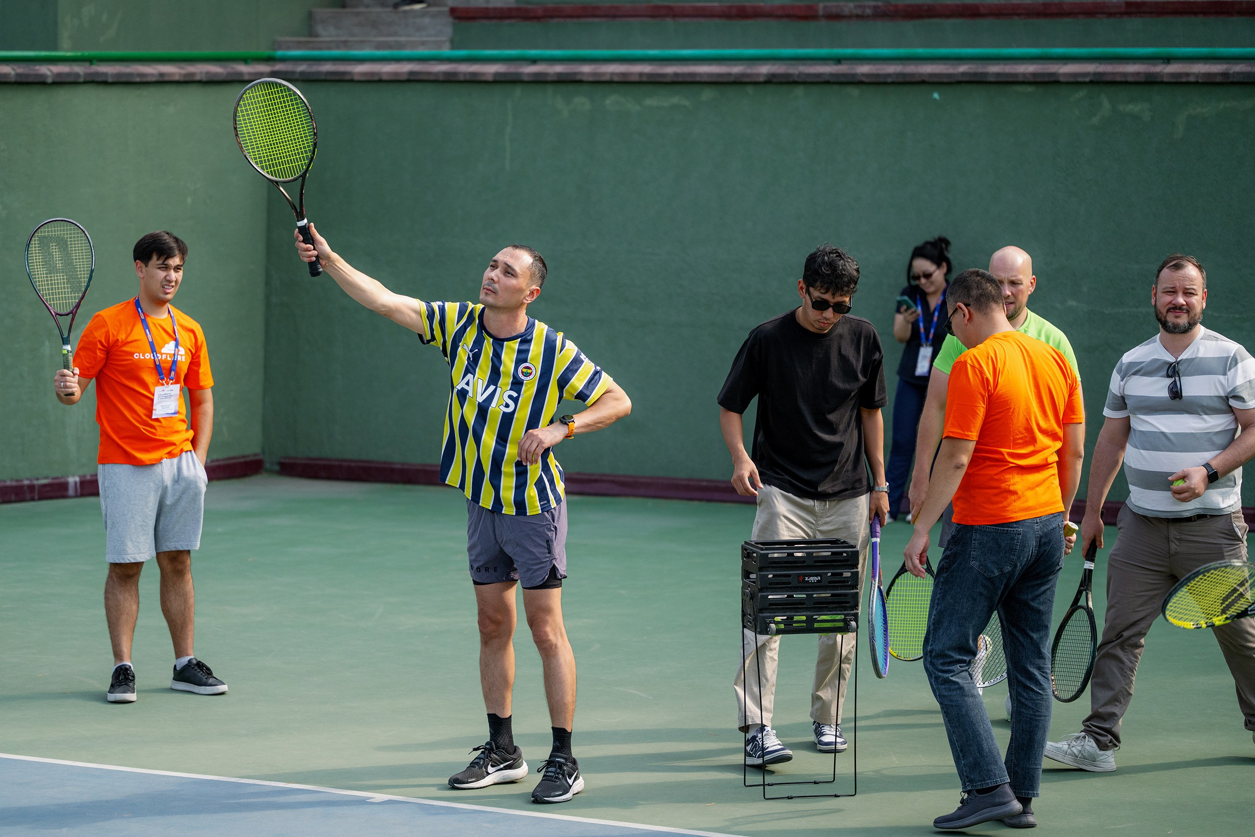Конференция/Игра в тенис — BakoTech&Cloudfire. Фотограф в Алматы — Алексей Коньков | Репортаж, свадьбы, портреты