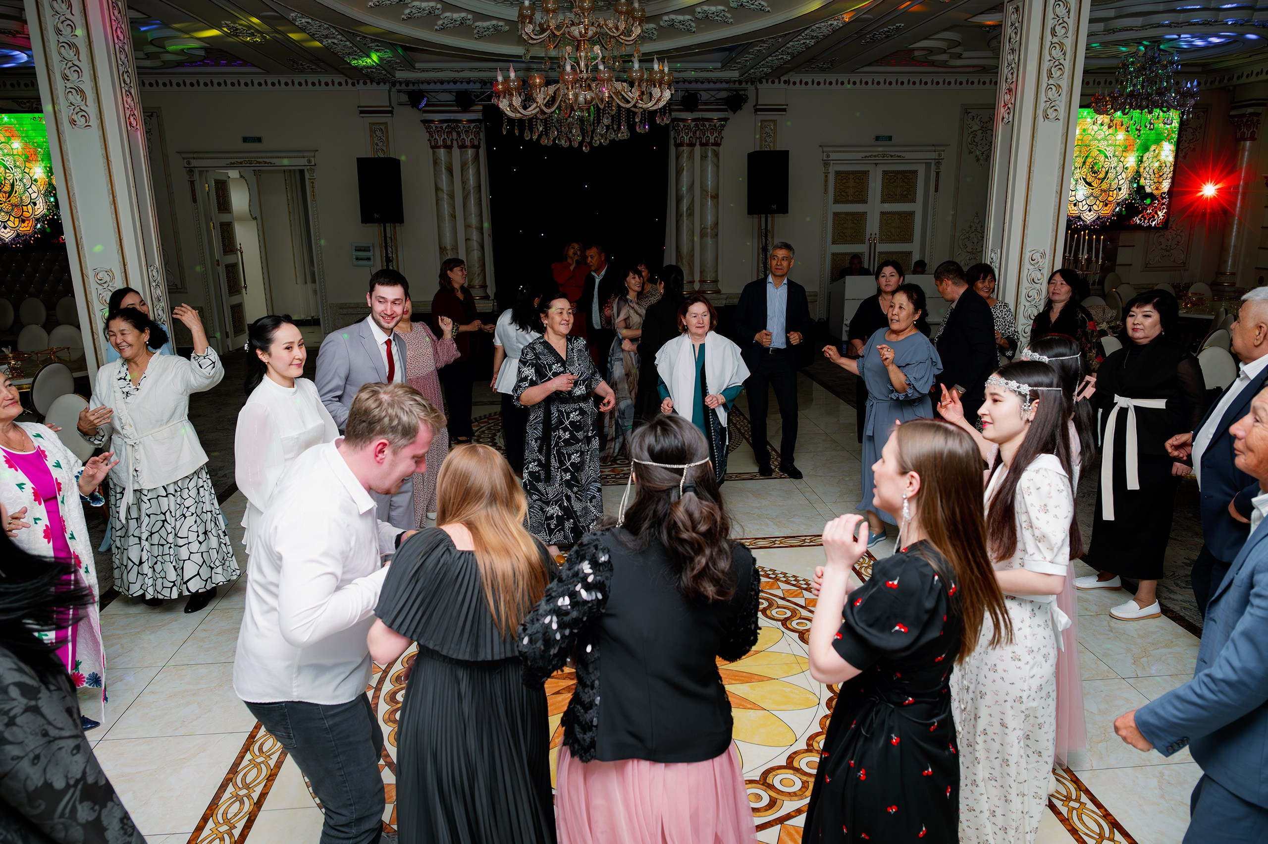 Қыз ұзату. Фотограф в Алматы — Алексей Коньков | Репортаж, свадьбы, портреты