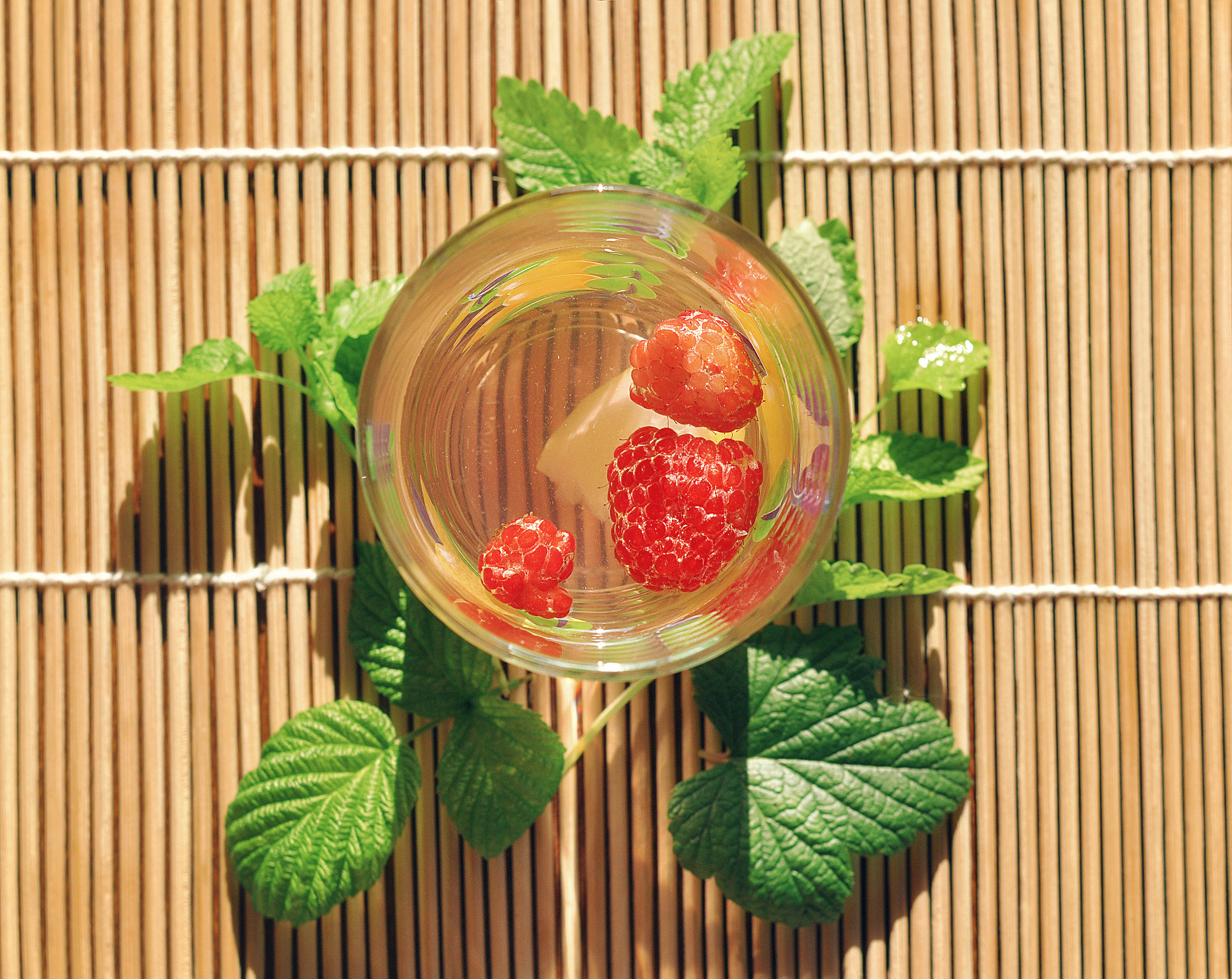 Фото еды и напитков для маркетплейсов. Фотограф и художник Kerry Moore