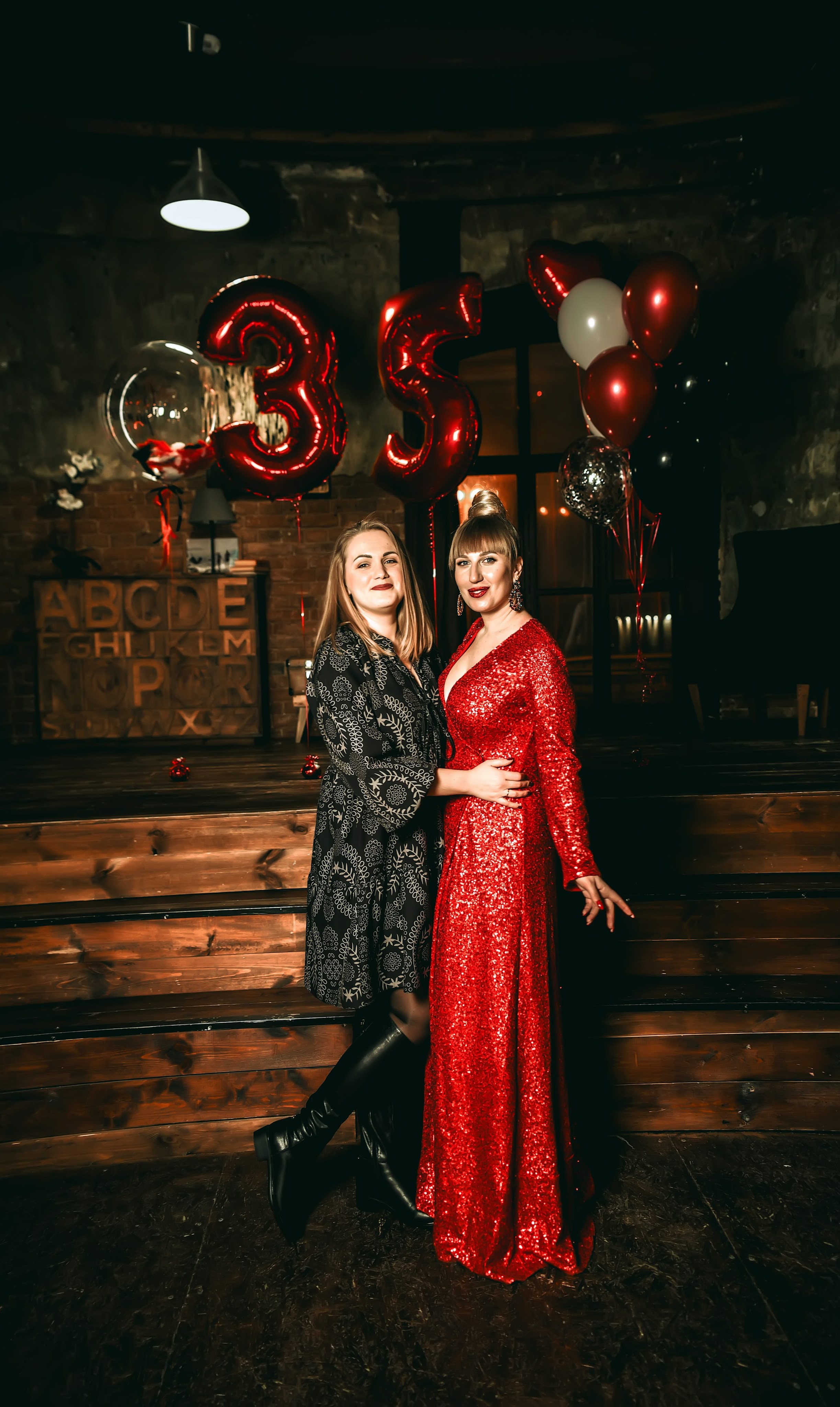 Тематическая вечеринка на юбилей 35 лет. Свадебный, семейный, детский, контент фотограф в Омске Максим Ильин