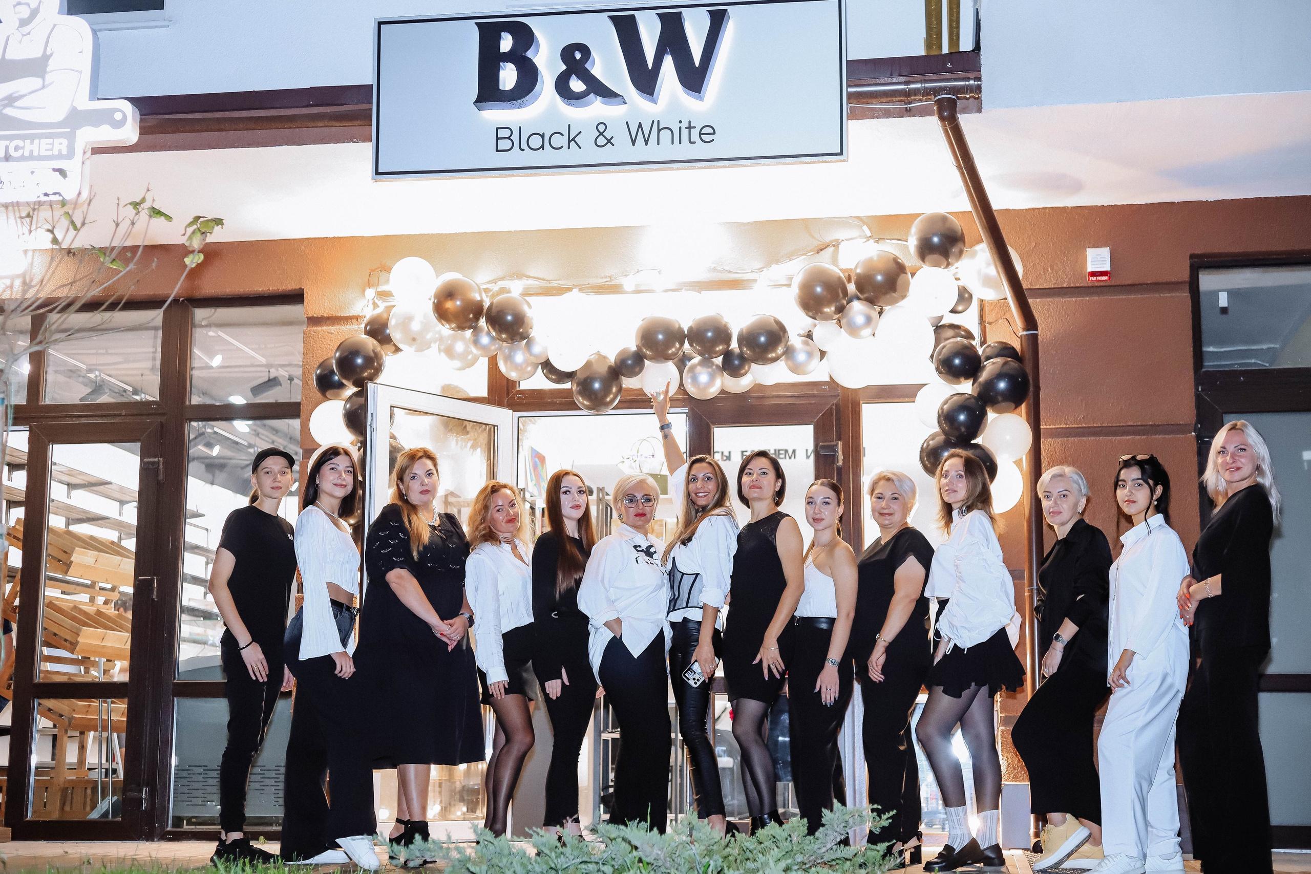 Открытие салона Black&White. Женский/Детский фотограф в Симферополе Вероника Слепогина