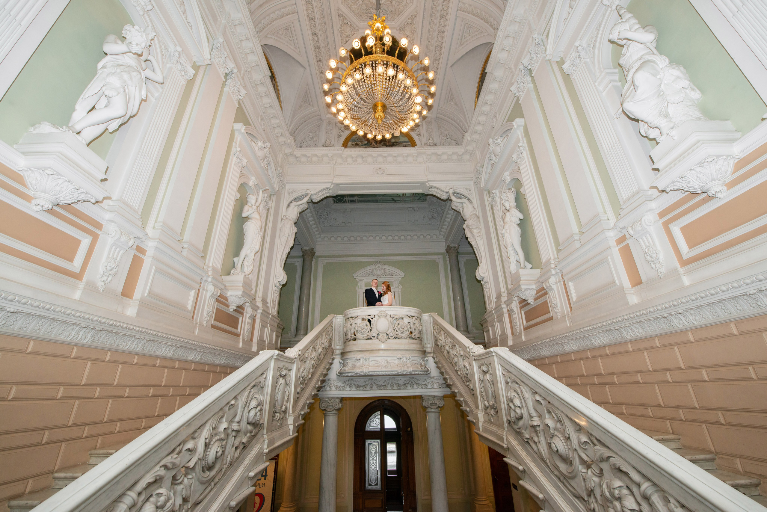 Екатерина и Алексей (свадебная фотосессия в Эрмитаже и Первом Дворце Бракосочетания на Английской набережной 28). Портретный, семейный и свадебный фотограф в Санкт-Петербурге и в Пушкине Ширяев Денис