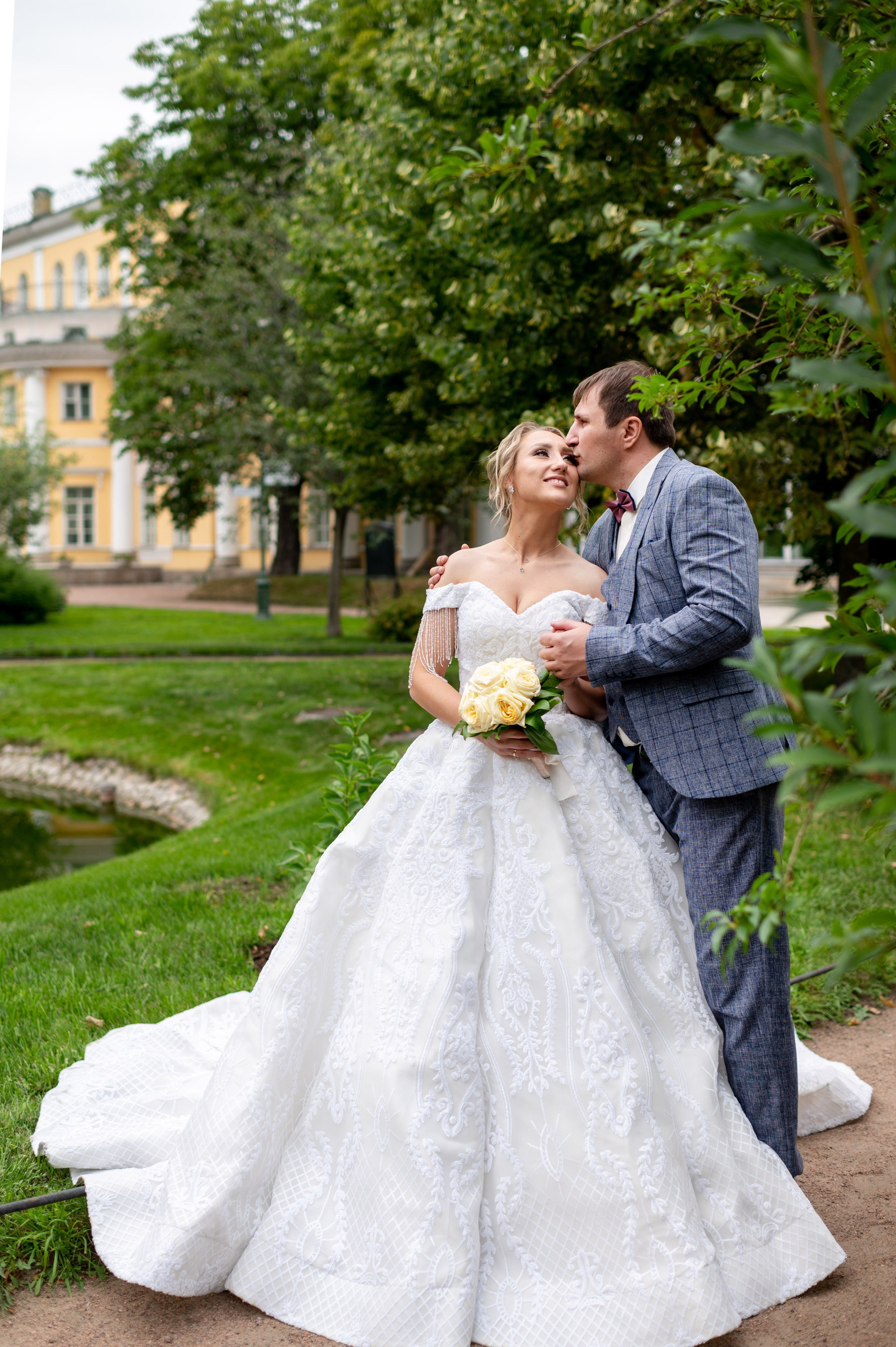 Анастасия и Игорь (фотосессия во Втором Дворце Бракосочетания, Польский сад, здание городской Ратуши). Портретный, семейный и свадебный фотограф в Санкт-Петербурге и в Пушкине Ширяев Денис