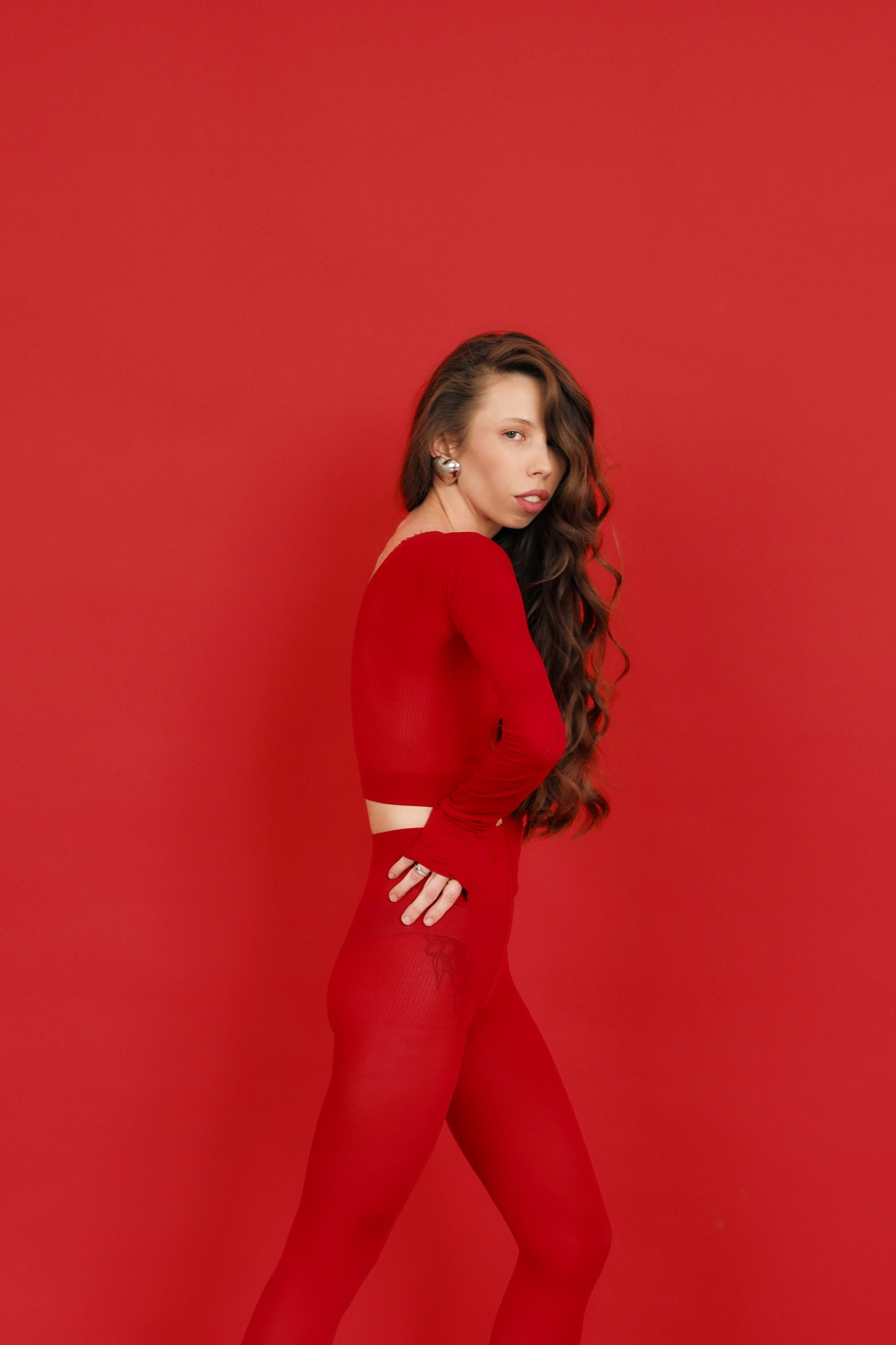 Натуся в красном. Фотограф Москва — Полина Робин