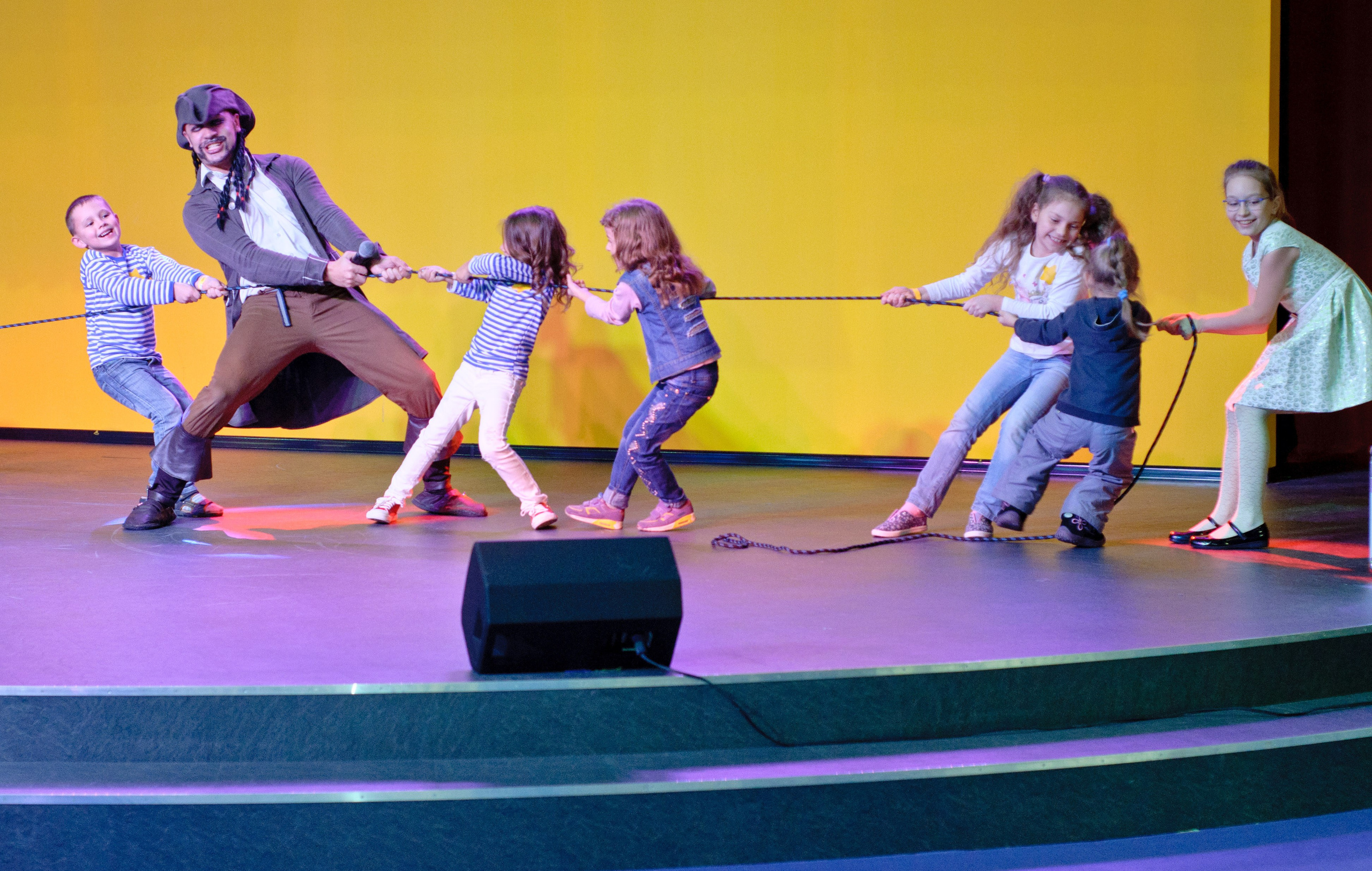 ДЕТСКИЙ РЕПОРТАЖ. Приветствую! Меня зовут Александра, я занимаюсь репортажной и предметной съемкой в Красноярске