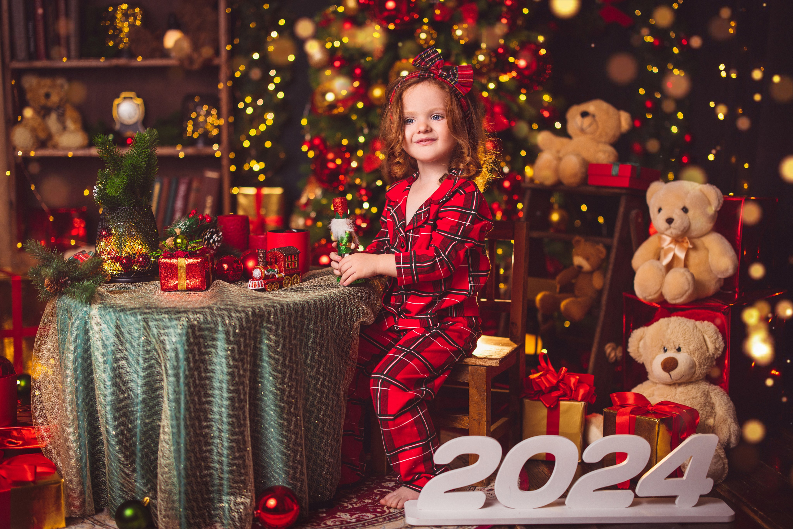 Фотостудия «Антураж», Новогодняя комната. Семейный и детский фотограф в Краснодаре Анна Трашкова