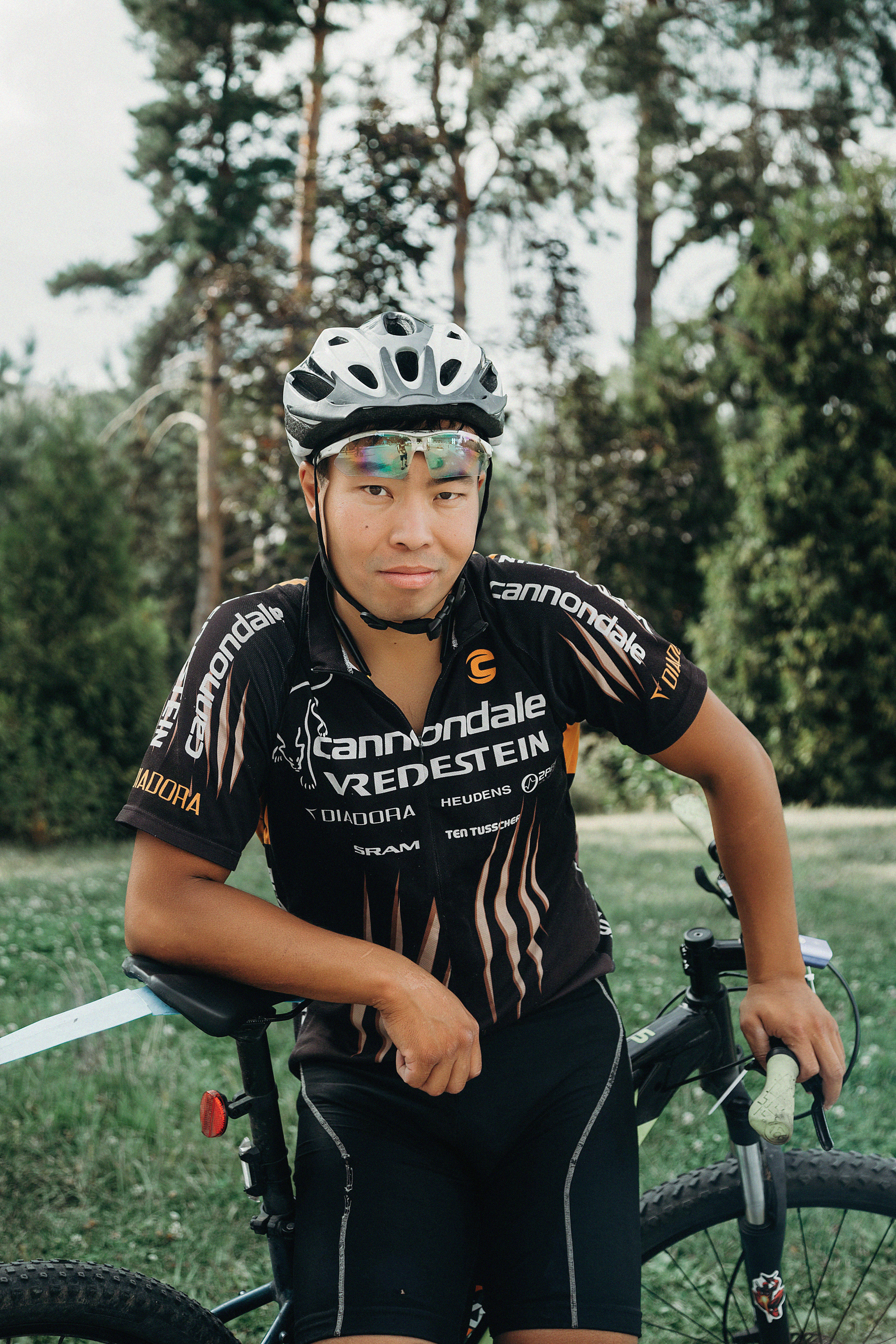 Стрит фото Алматы. Свадебный, семейный и портретный фотограф в Алматы, Костанай