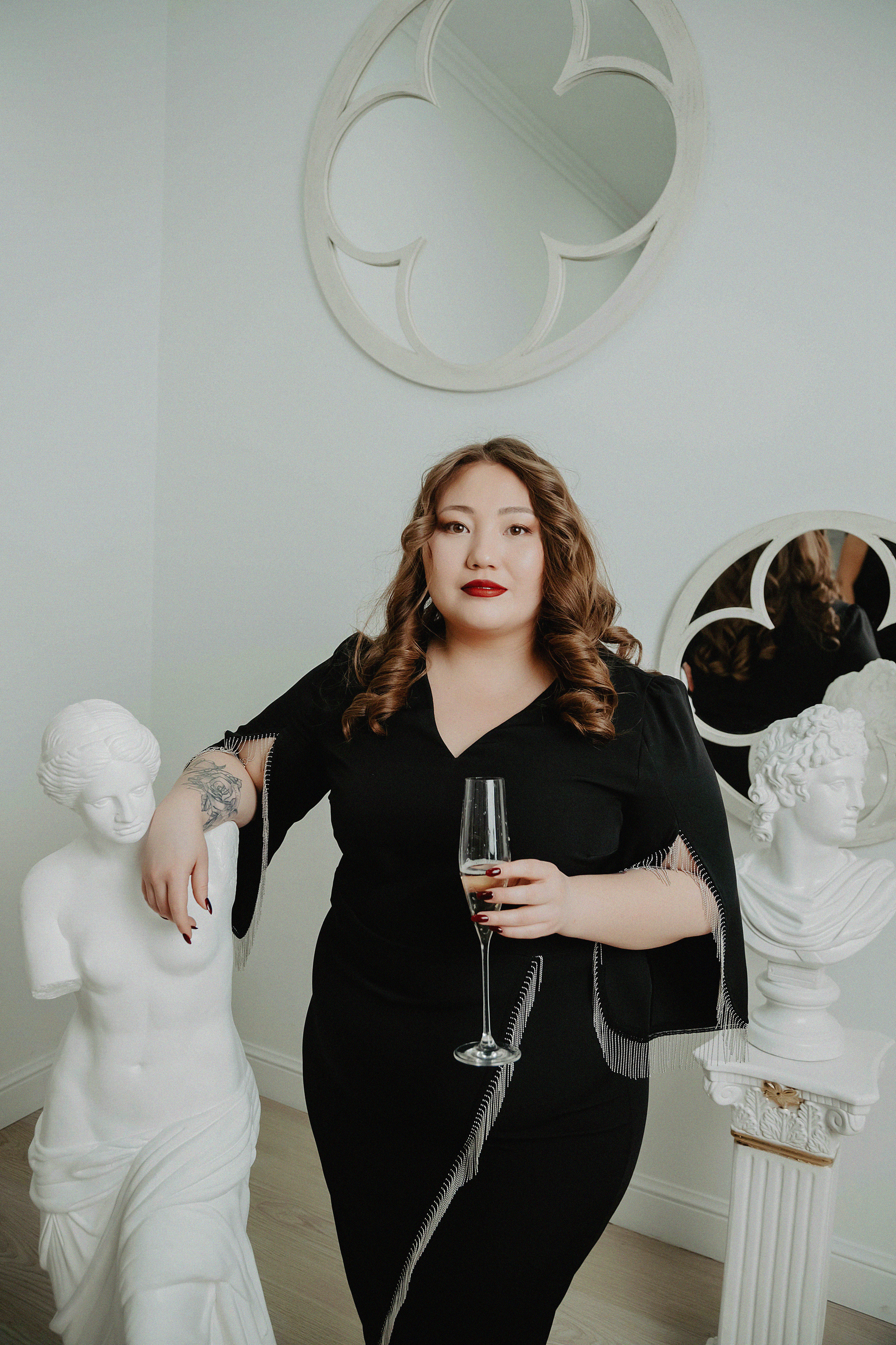 Фотосессия в фотостудии Пространство. Свадебный, семейный и портретный фотограф в Алматы, Костанай