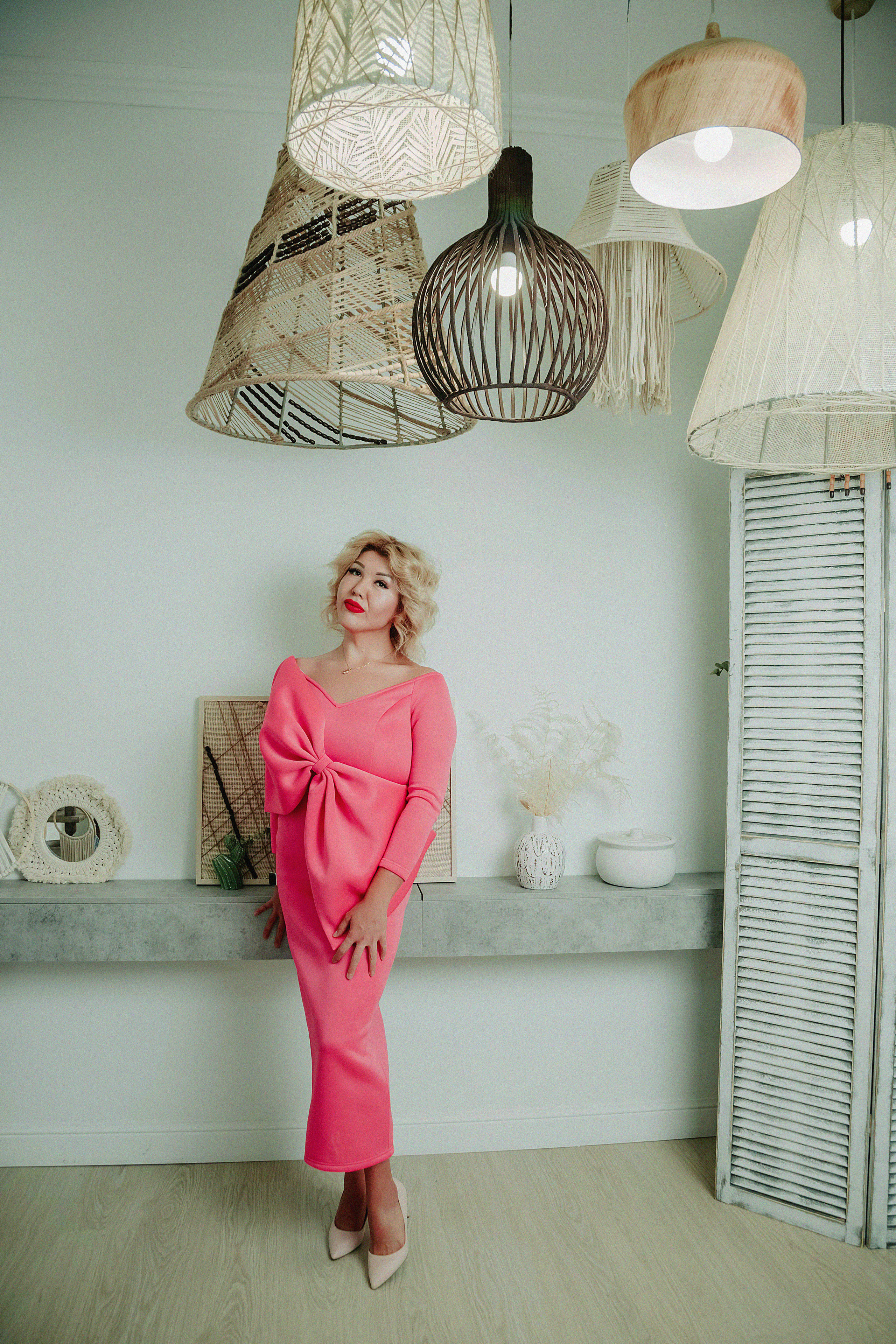 Фотосессия в фотостудии Пространство. Свадебный, семейный и портретный фотограф в Алматы, Костанай