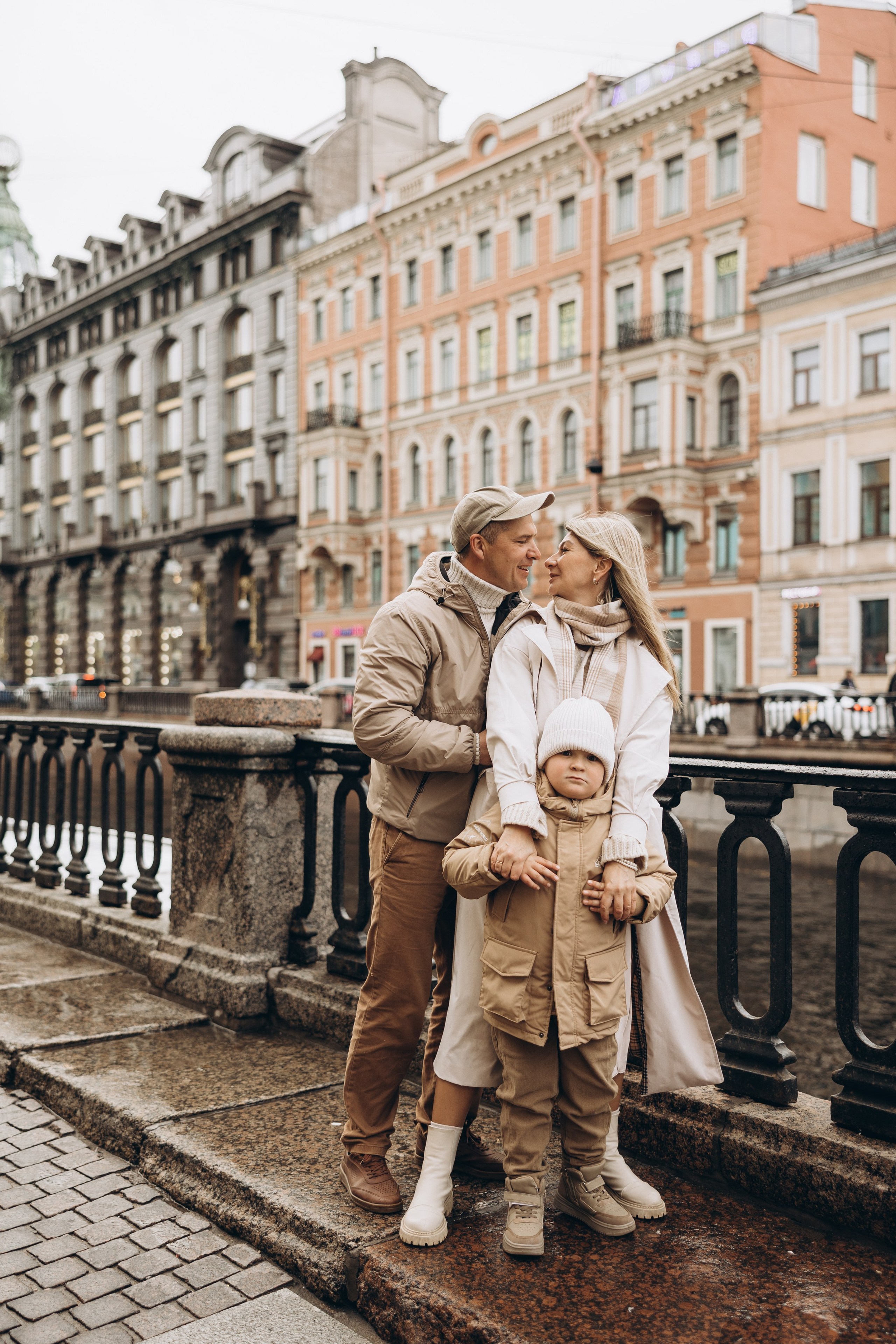 Прогулка в СПб. Семейный фотограф в Москве Виктория Ястребинская