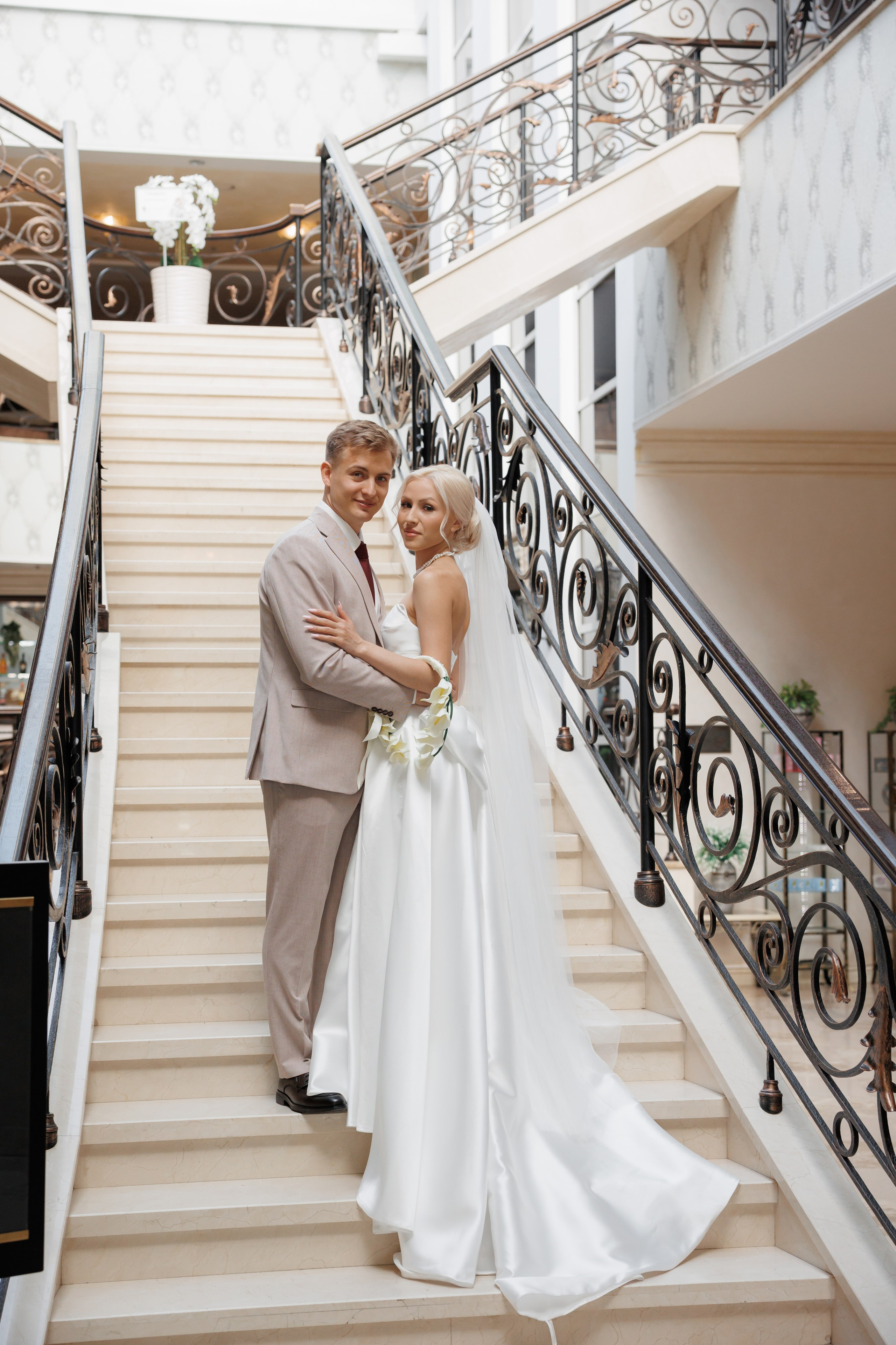 Отель «Милан», Шипиловский ЗАГС, прогулка в парке Царицыно. Свадебный и репортажный фотограф (Москва, Королев и другие)