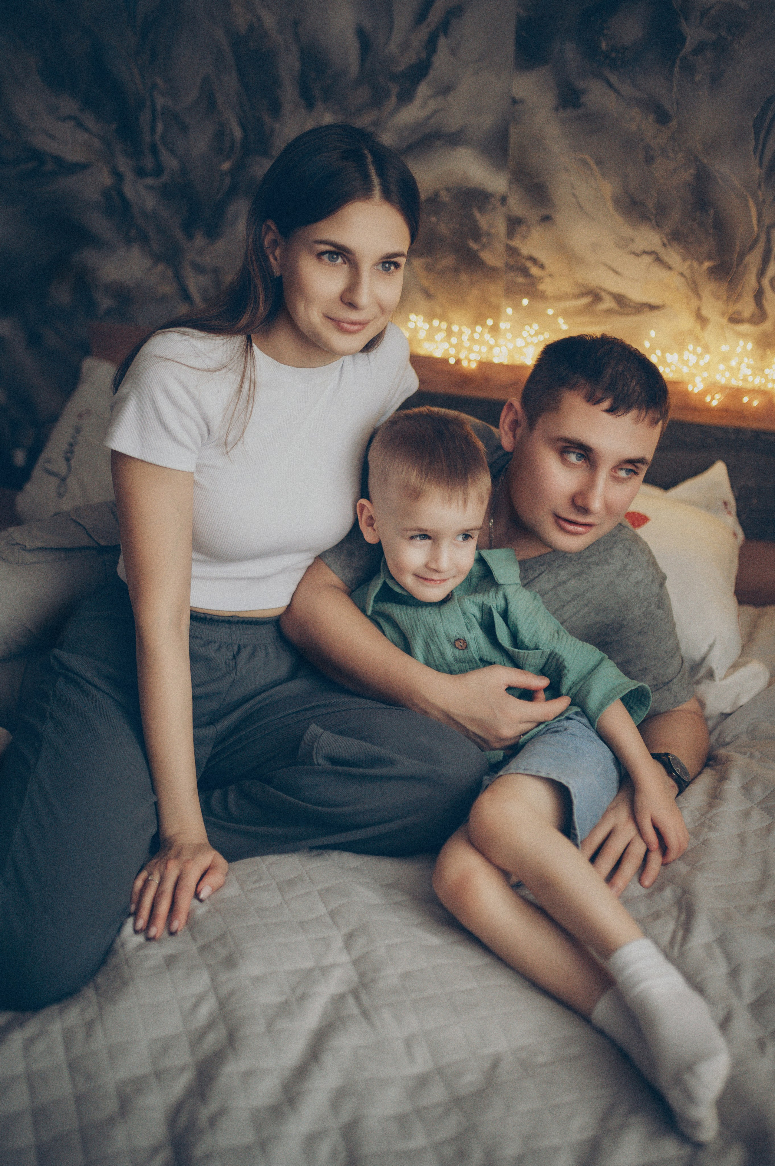 Миша и Тимофей (новогодняя домашняя). Фотограф, г. Лесной Свердловской области