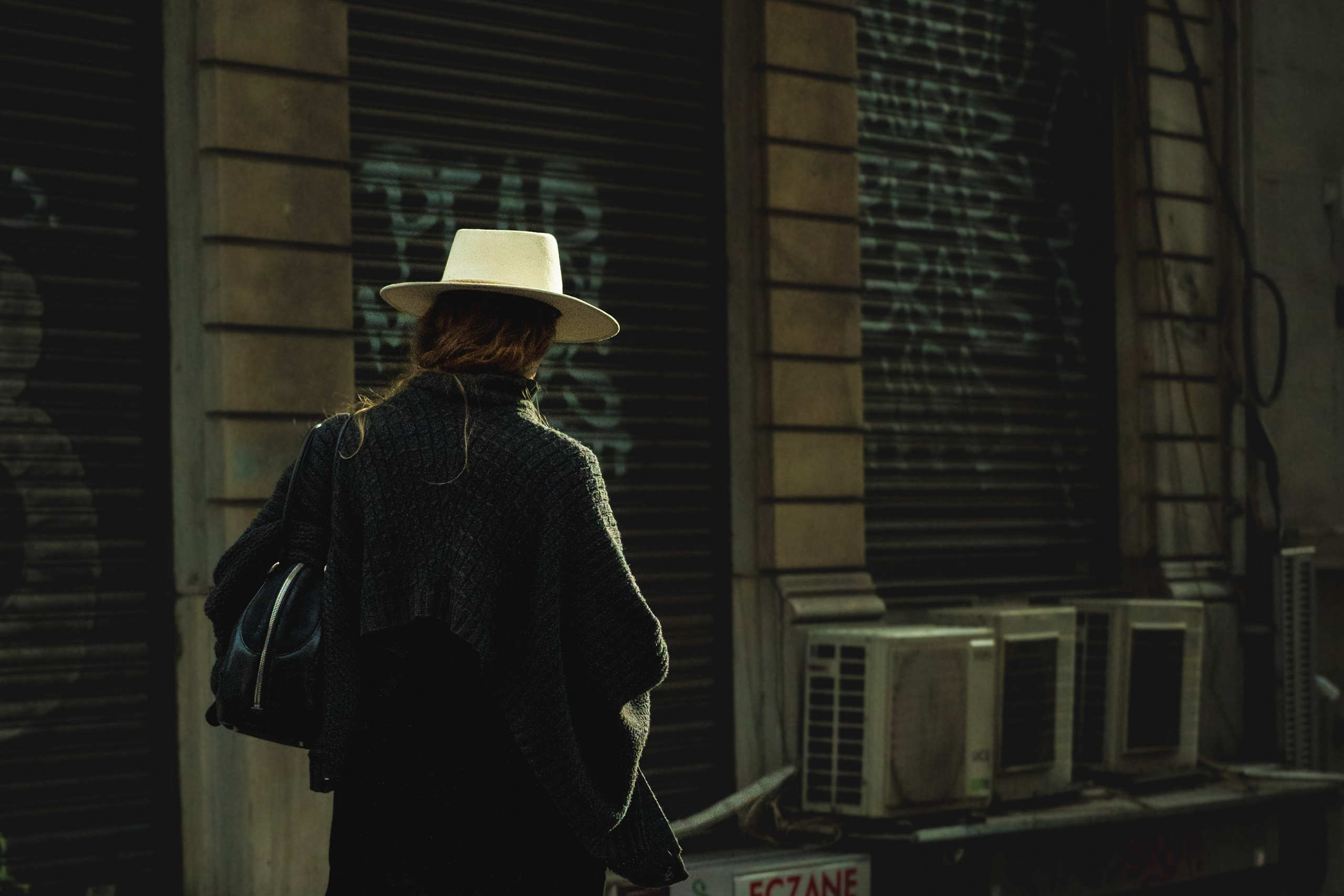 Если ты на Земле — звони