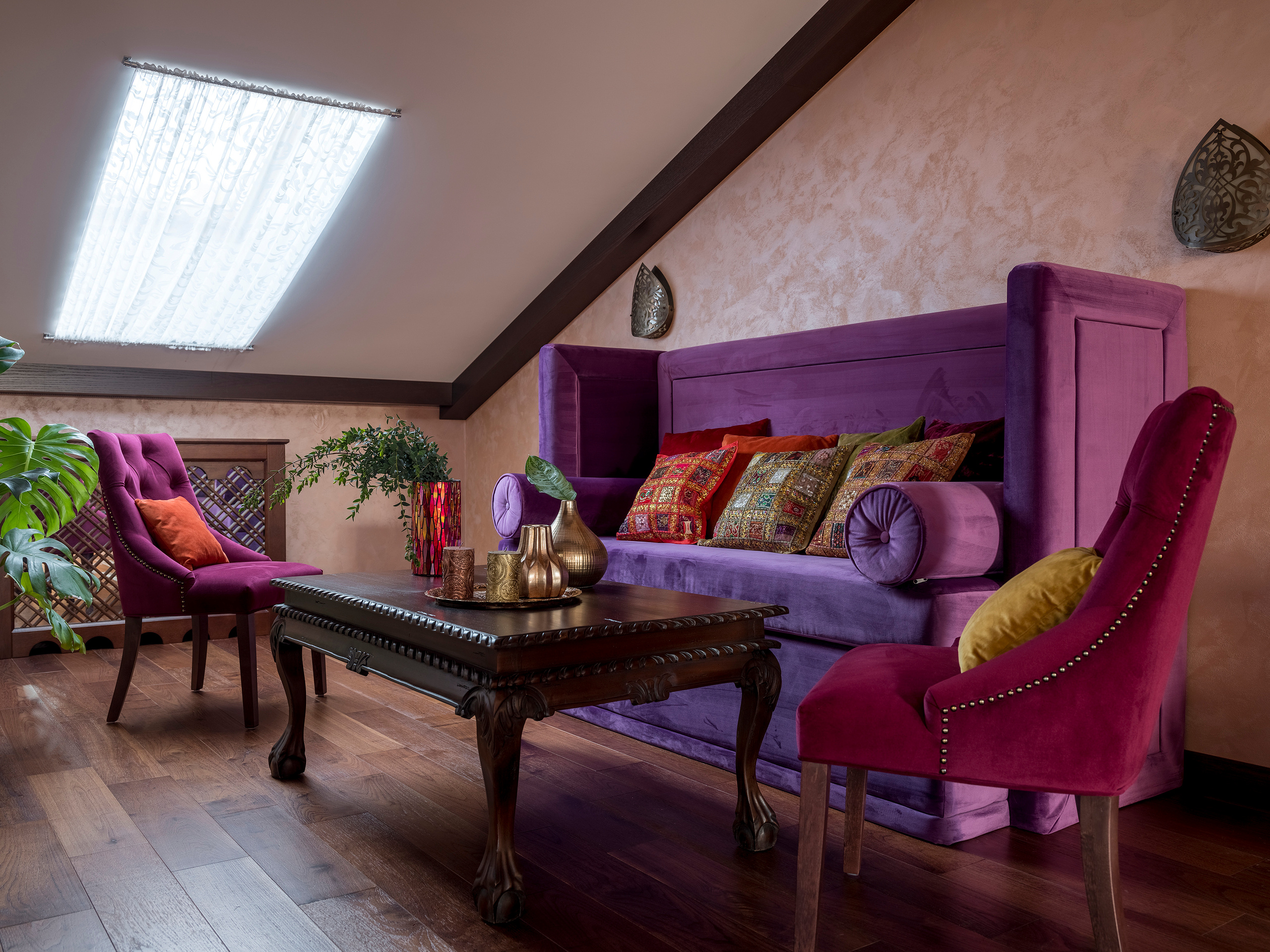 В портфолио вы можете увидеть фото исключительно наших работ. Мебель на заказ по индивидуальным проектам